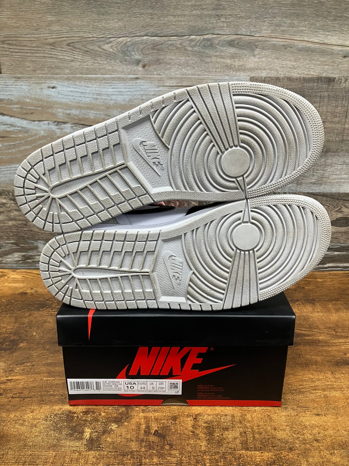 Jordan 1 high Bleached coral Size 10