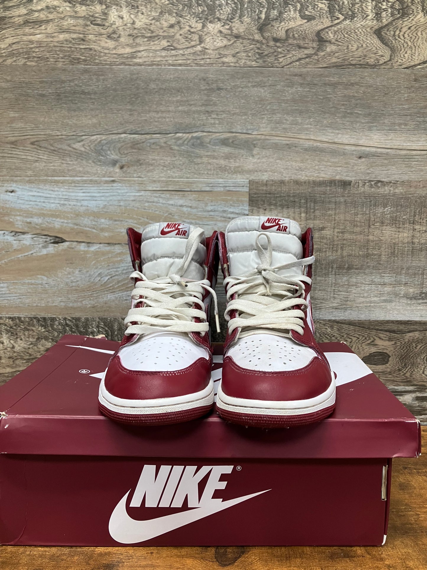 Air Jordan 1 Team Red size 12