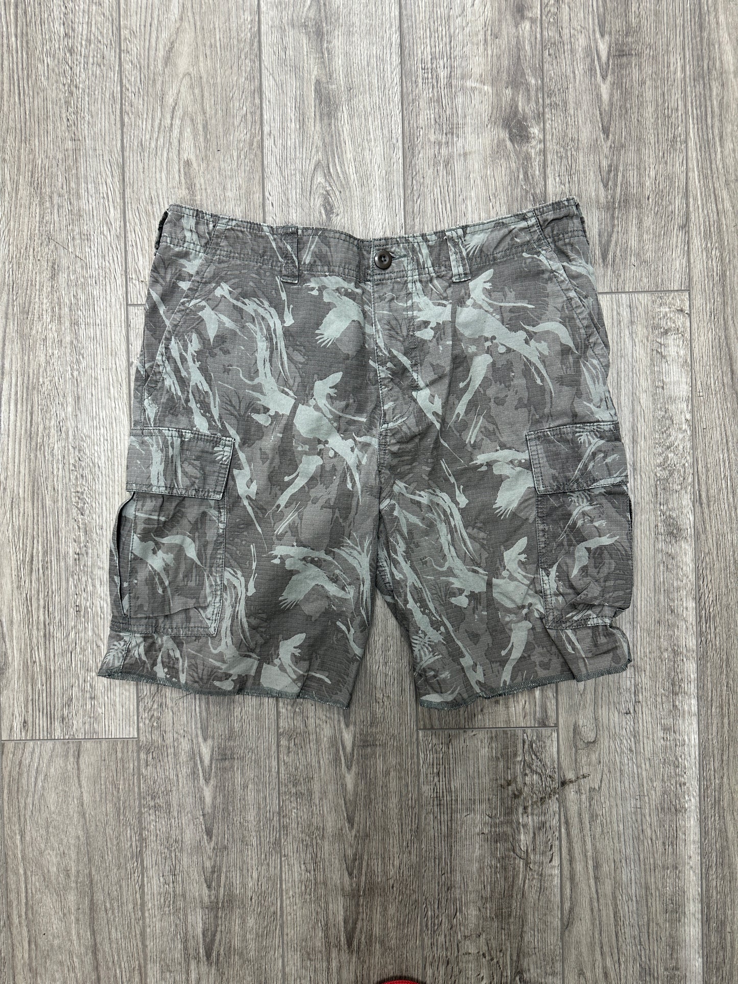 Nike SB Cargo Camo Shorts Size 34
