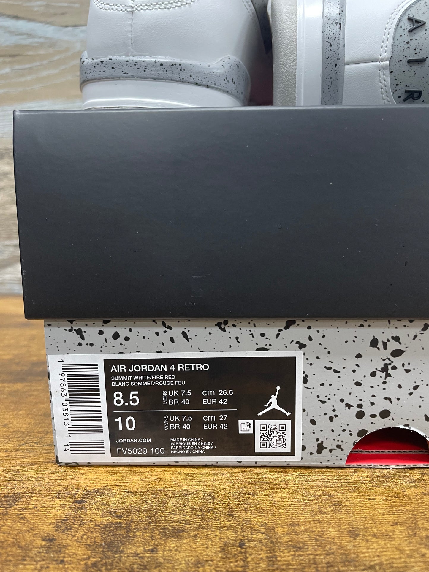 Air Jordan 4 White Cement Size 8.5