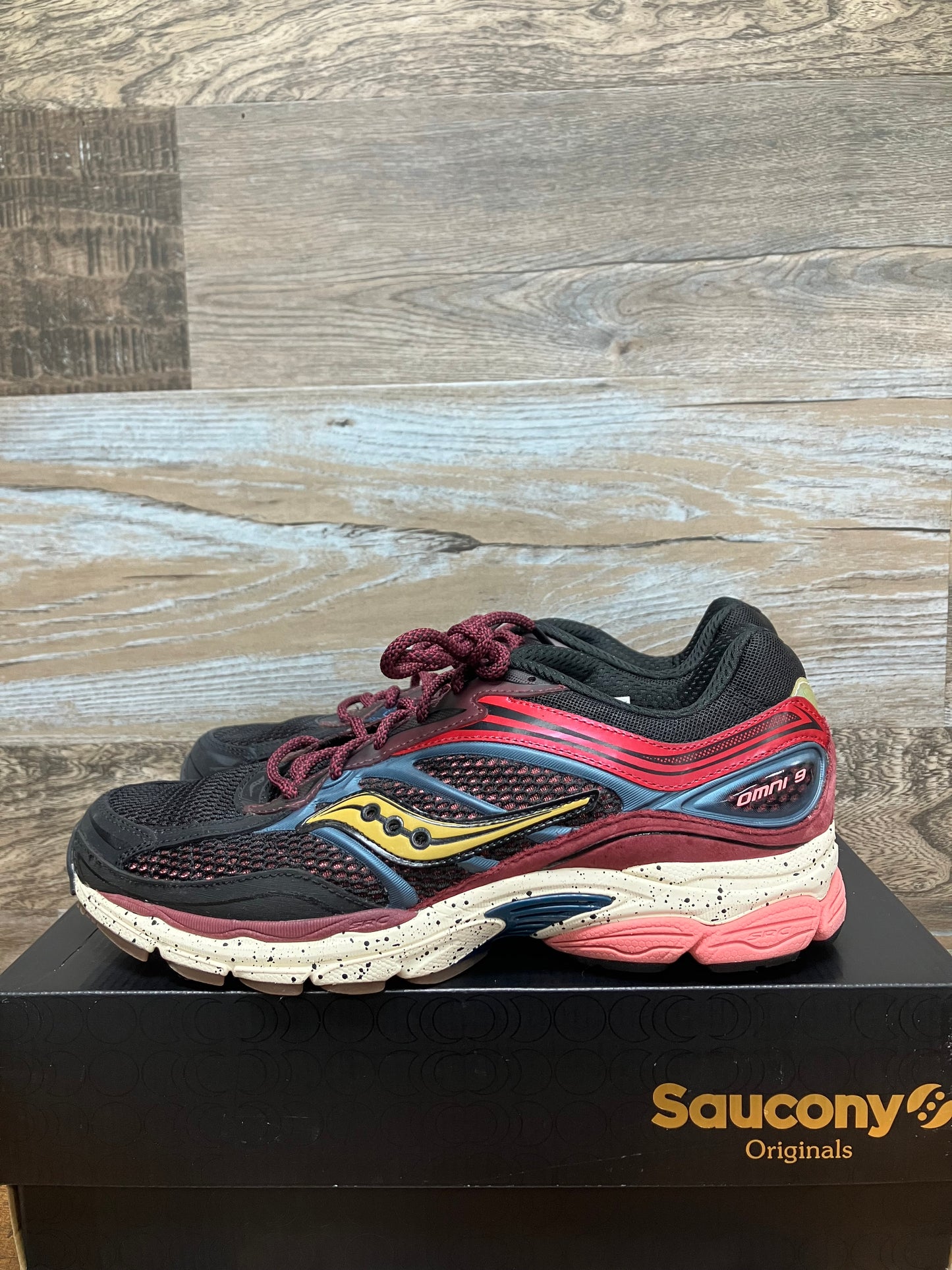 11-Saucony ProGrid Omni