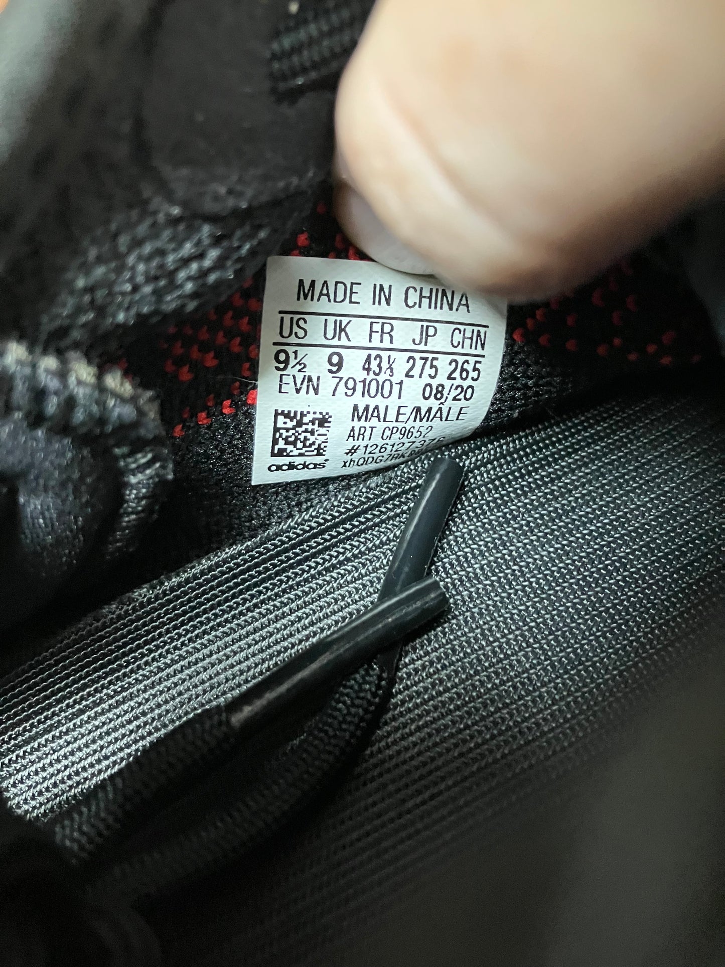 Yeezy Boost 350 V2 Size 9.5