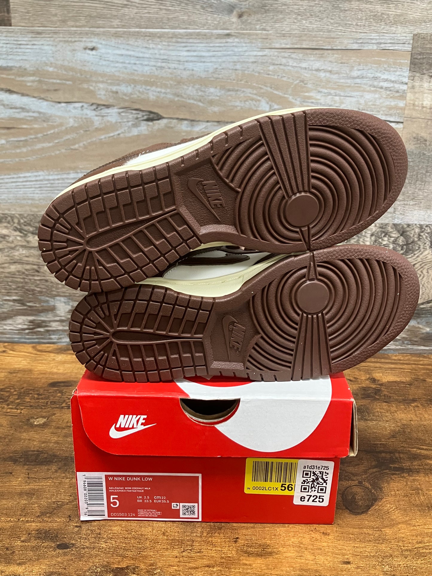 Nike dunk Low Cacao Size 5