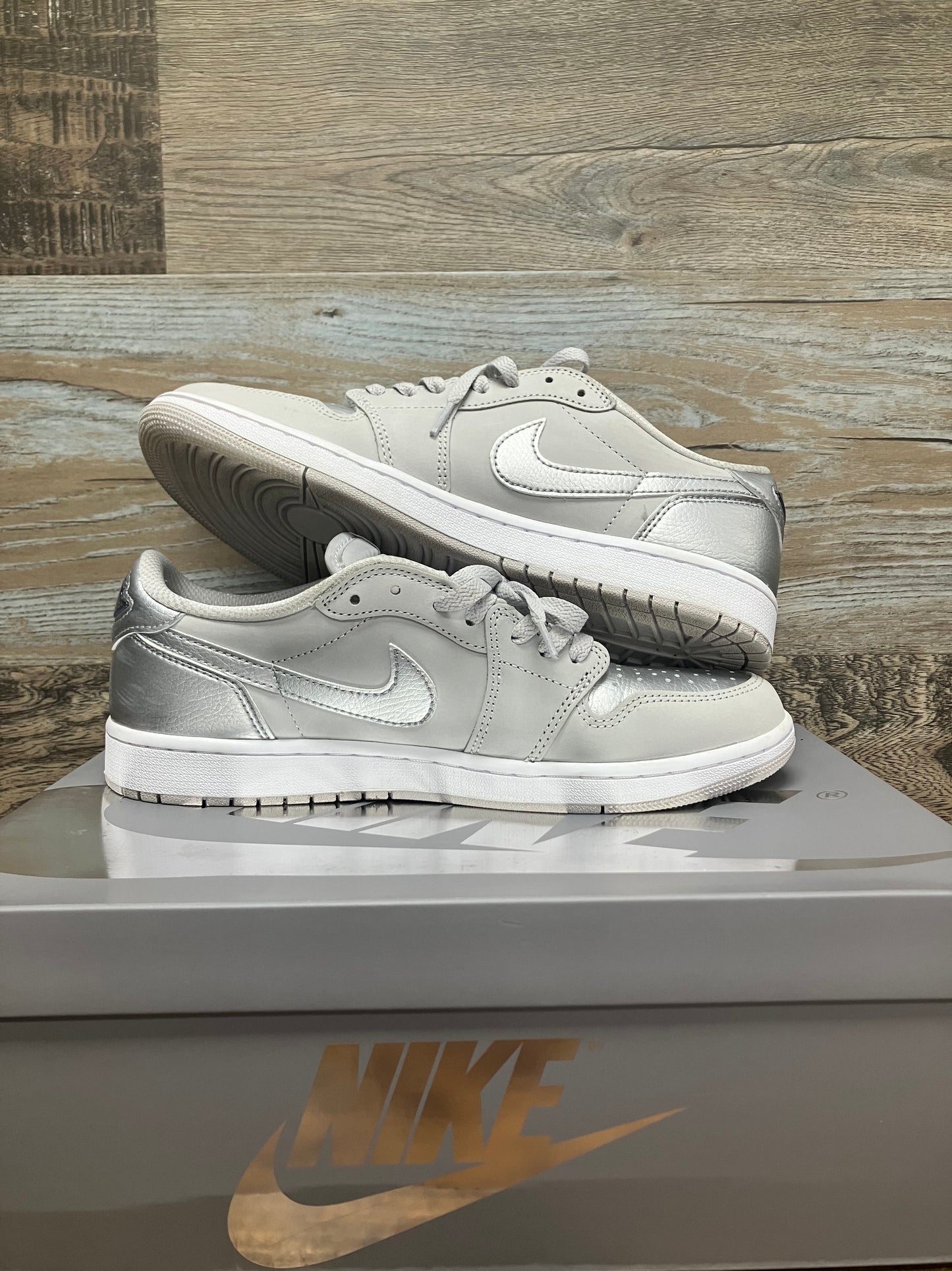 Air Jordan 1 Retro Low OG “Silver” 10