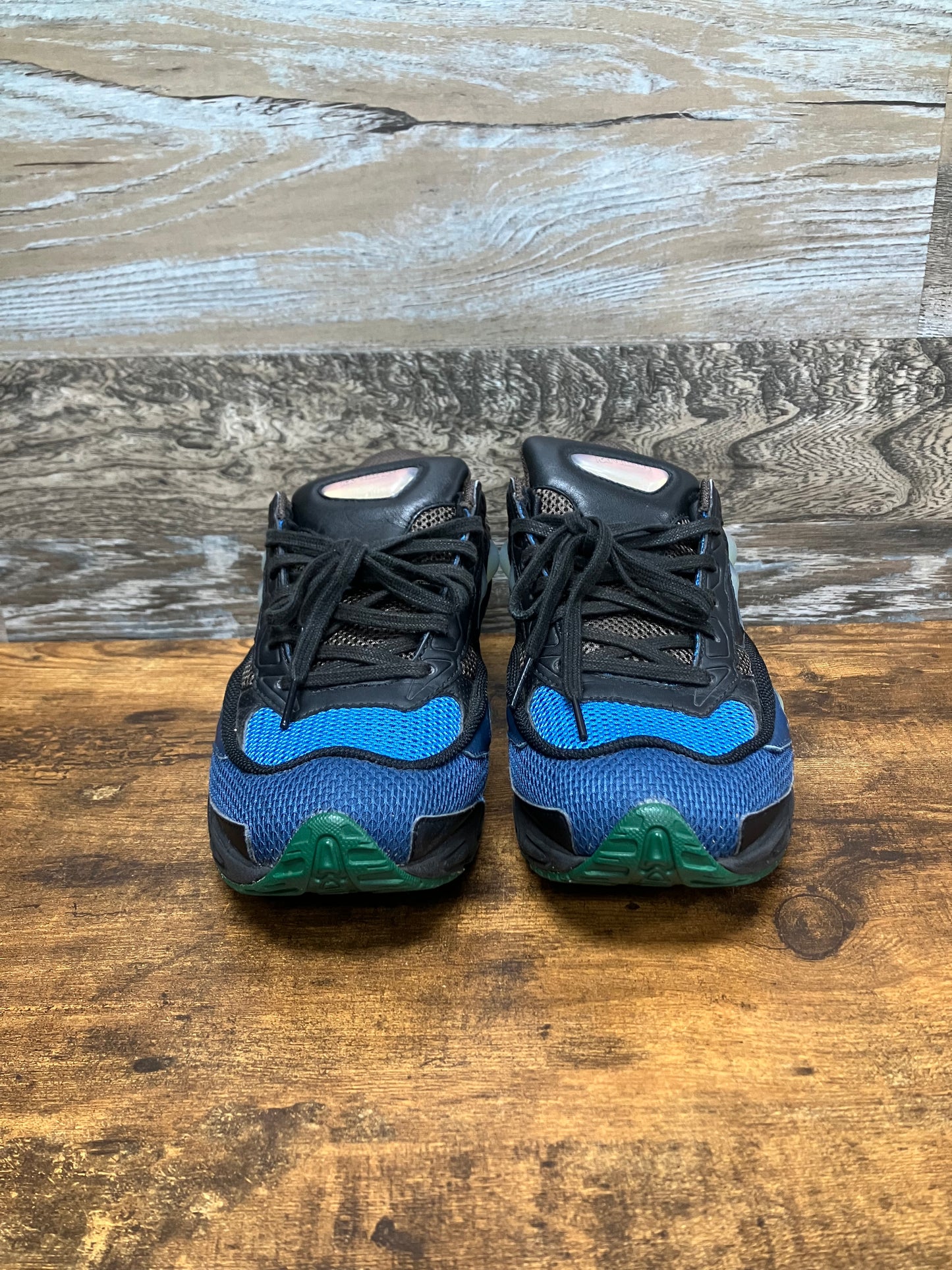 RAF Simon’s Ozweego Size 8.5