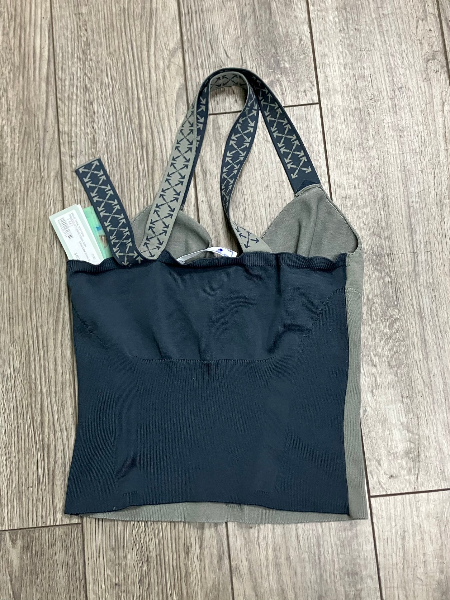 Off-White Split top Size 44