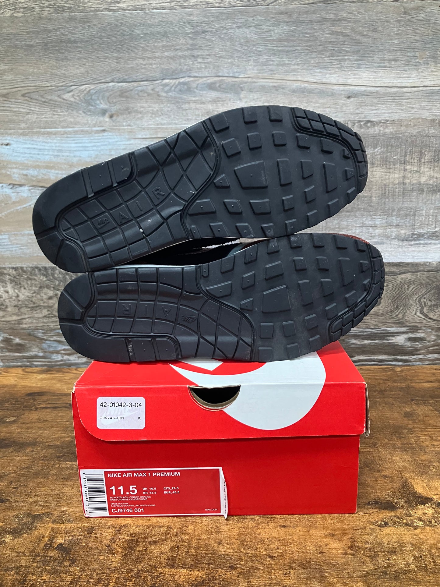 Airmax 1 Swipa Size 11.5