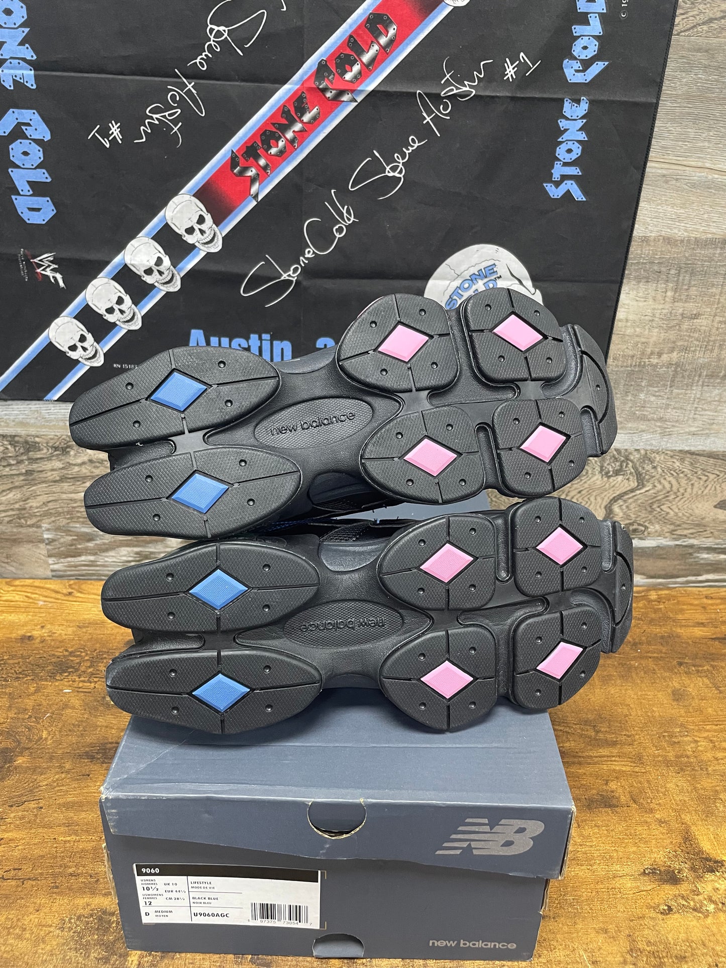 10.5 - New Balance 9060 'Black Blue Agate'