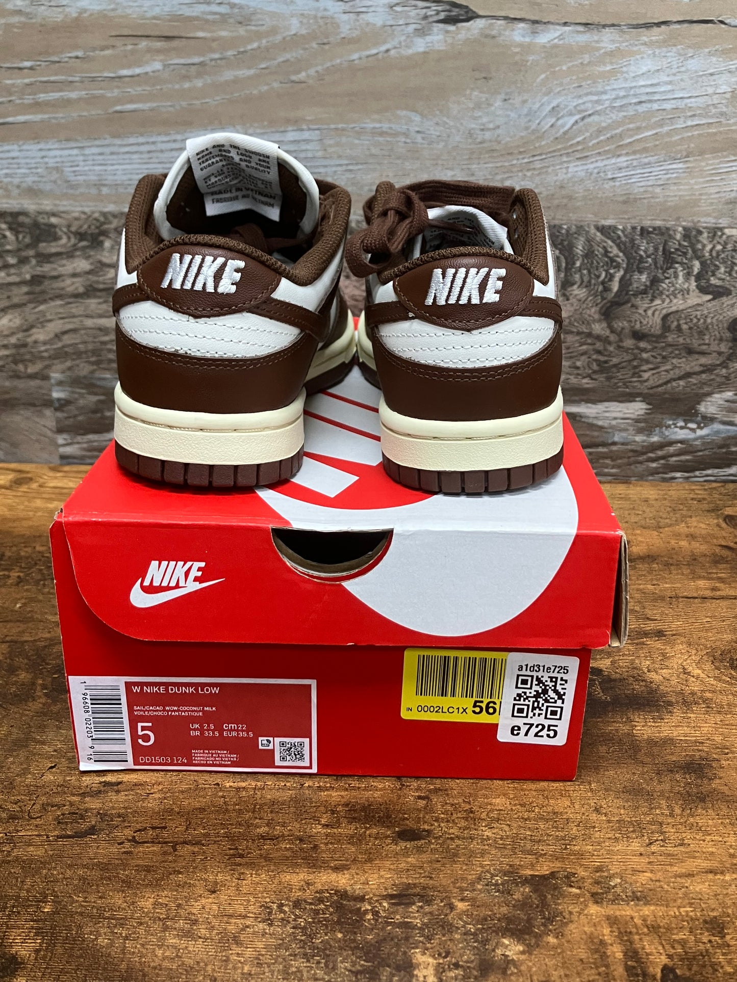 Nike dunk Low Cacao Size 5