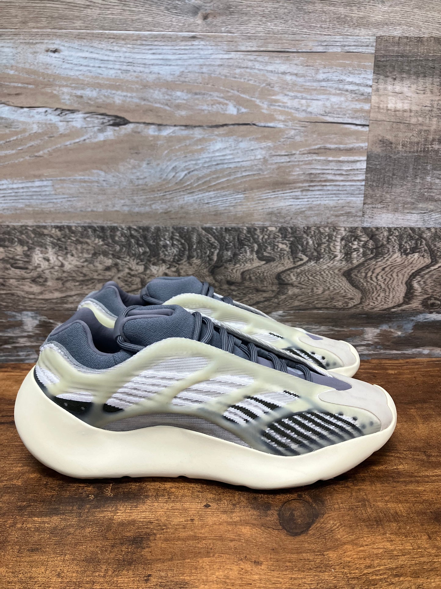 10.5-adidas Yeezy Boost 700 V3 Azael