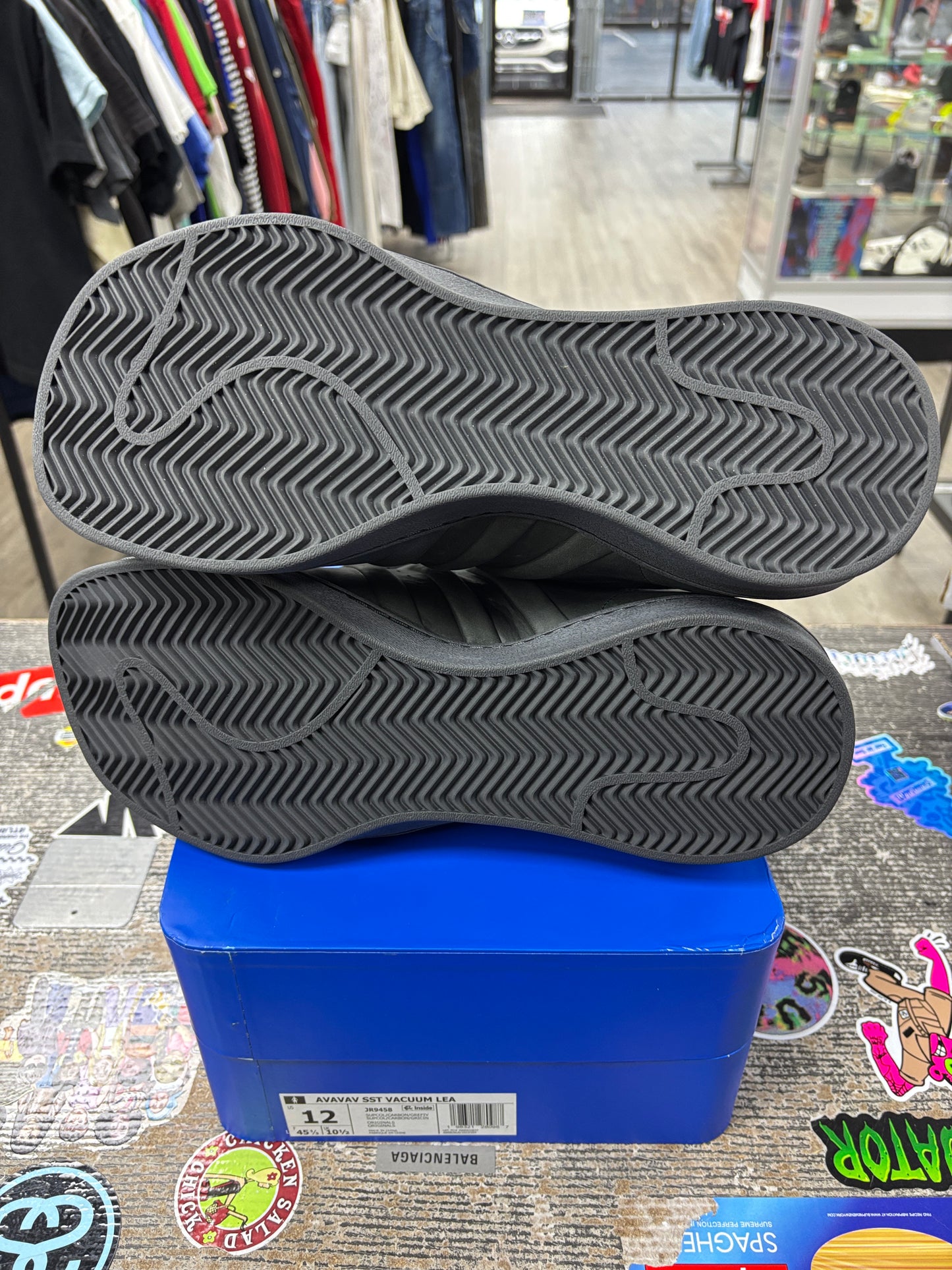 12w - Adidas superstar Avavav carbon