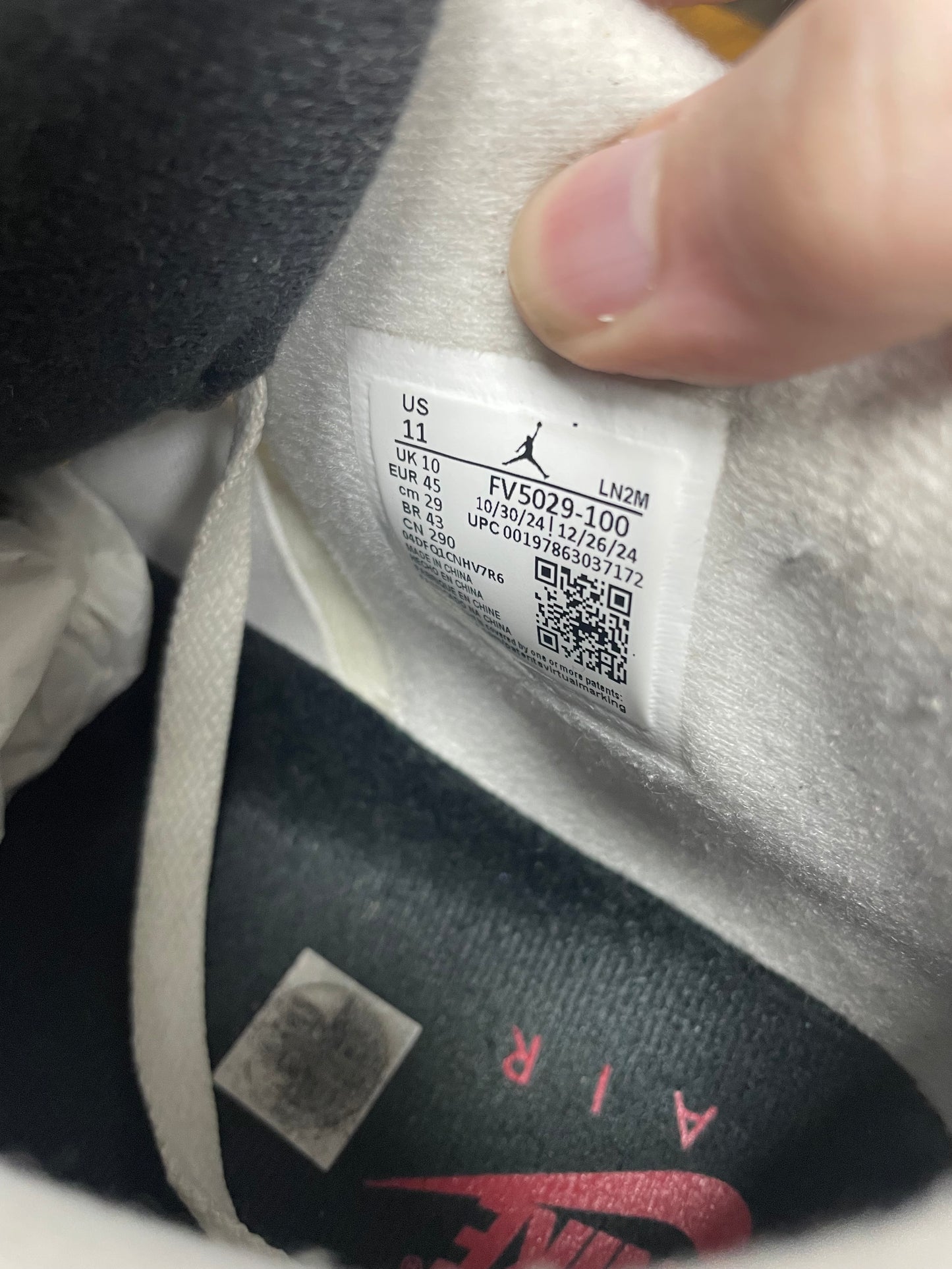 Jordan 4 White Cement Size 11