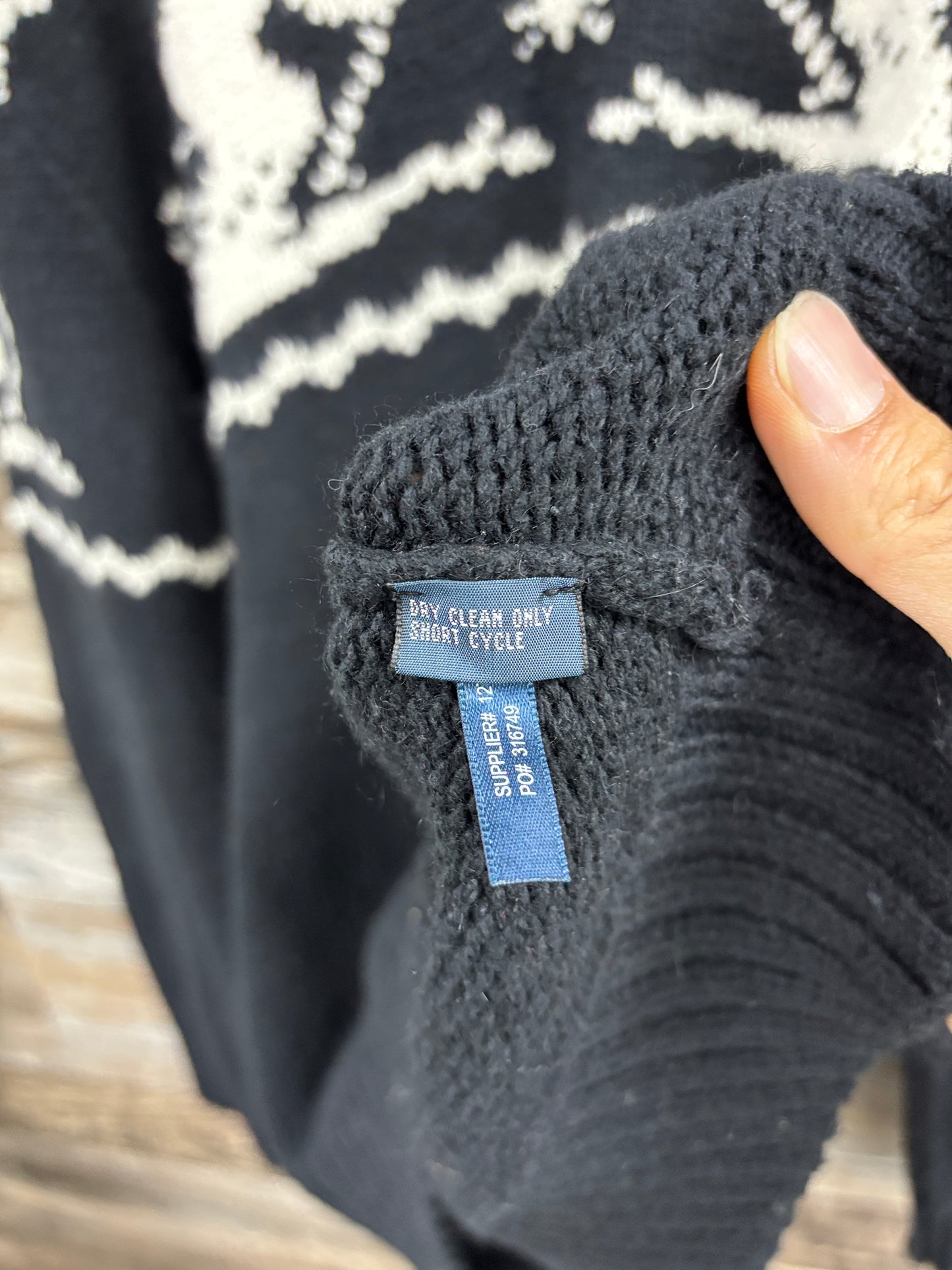 XL- Polo Vintage Ski V neck Sweater