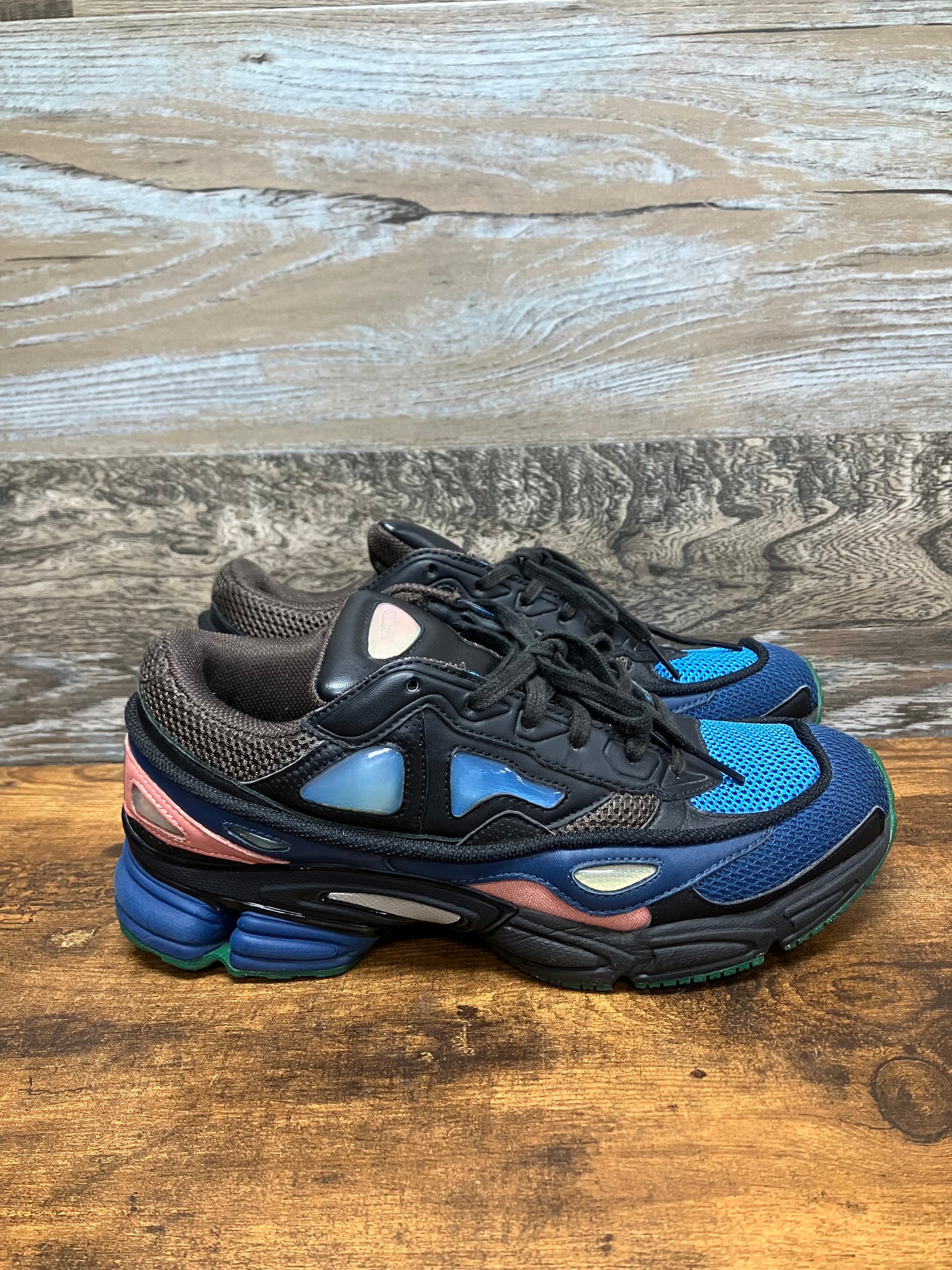 RAF Simon’s Ozweego Size 8.5