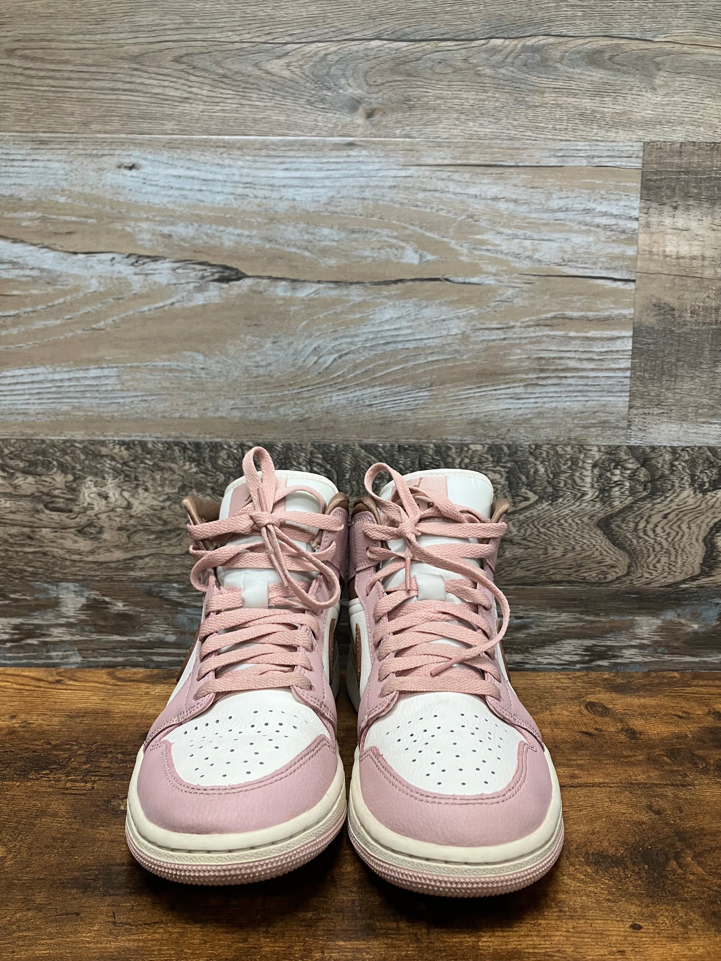 AJ 1 Mid Pink 8w
