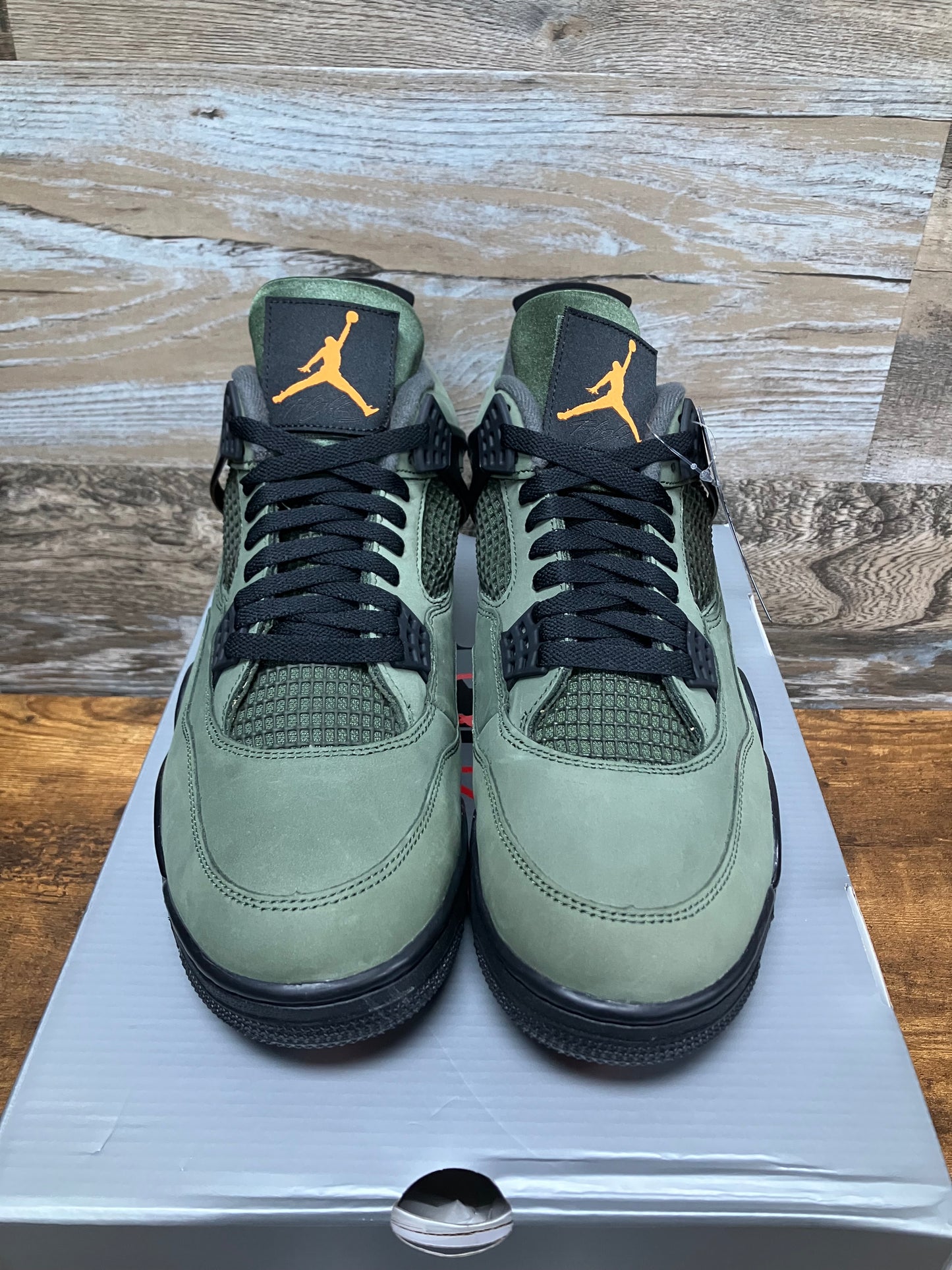 Air Jordan 4 Retro Undefeated