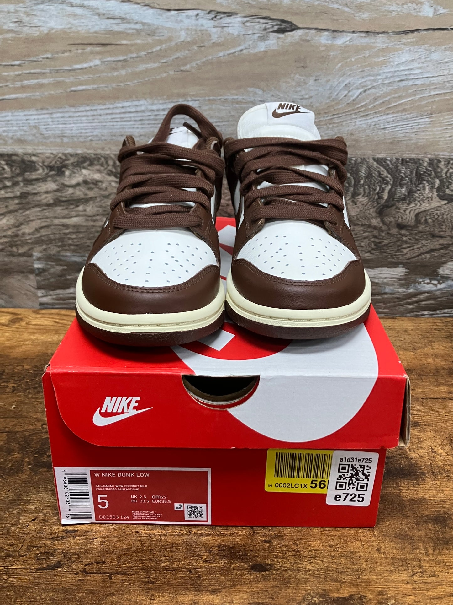 Nike dunk Low Cacao Size 5