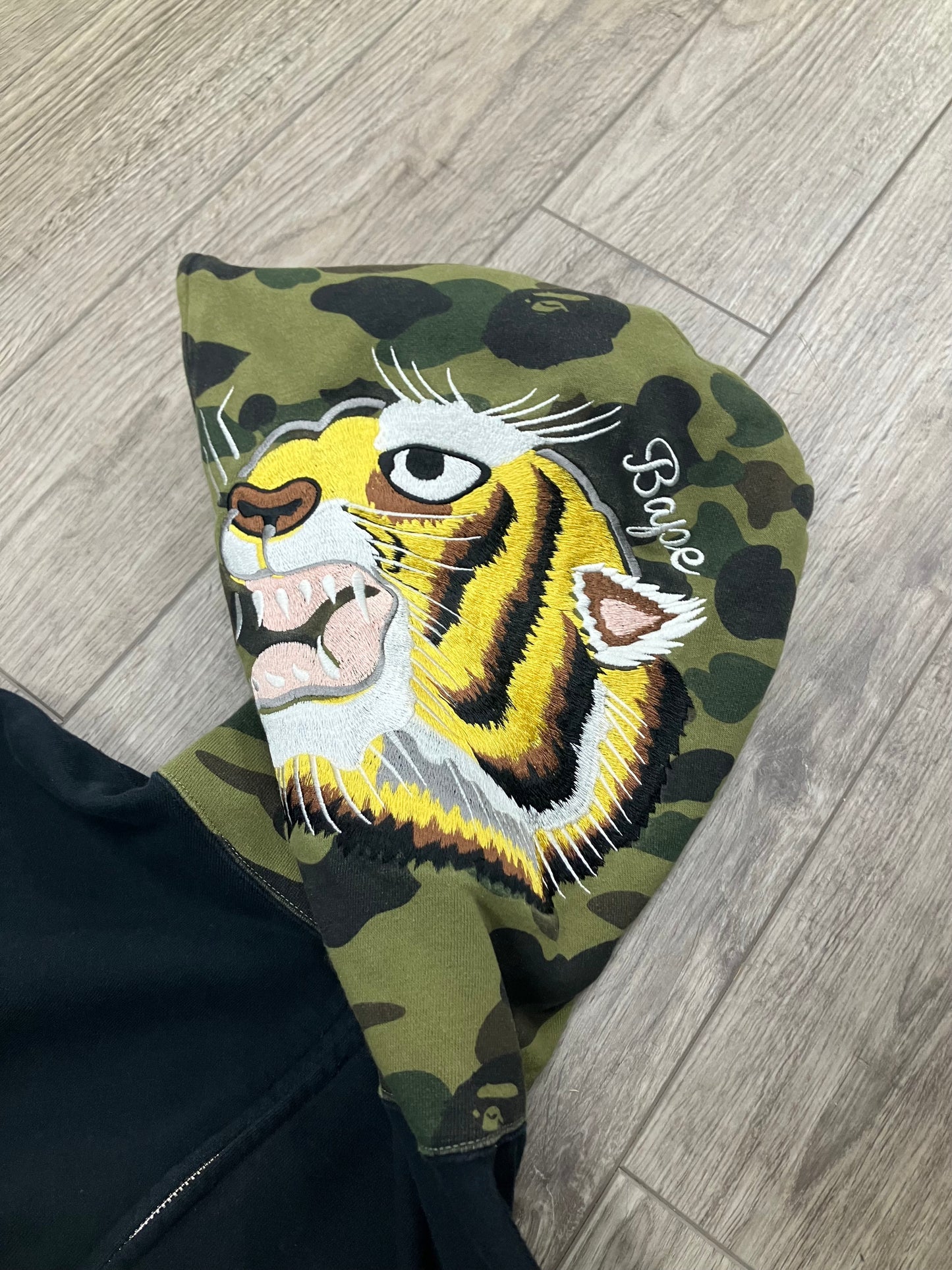 A Bathing Ape Embroidery Full Zip Hoodie Black L