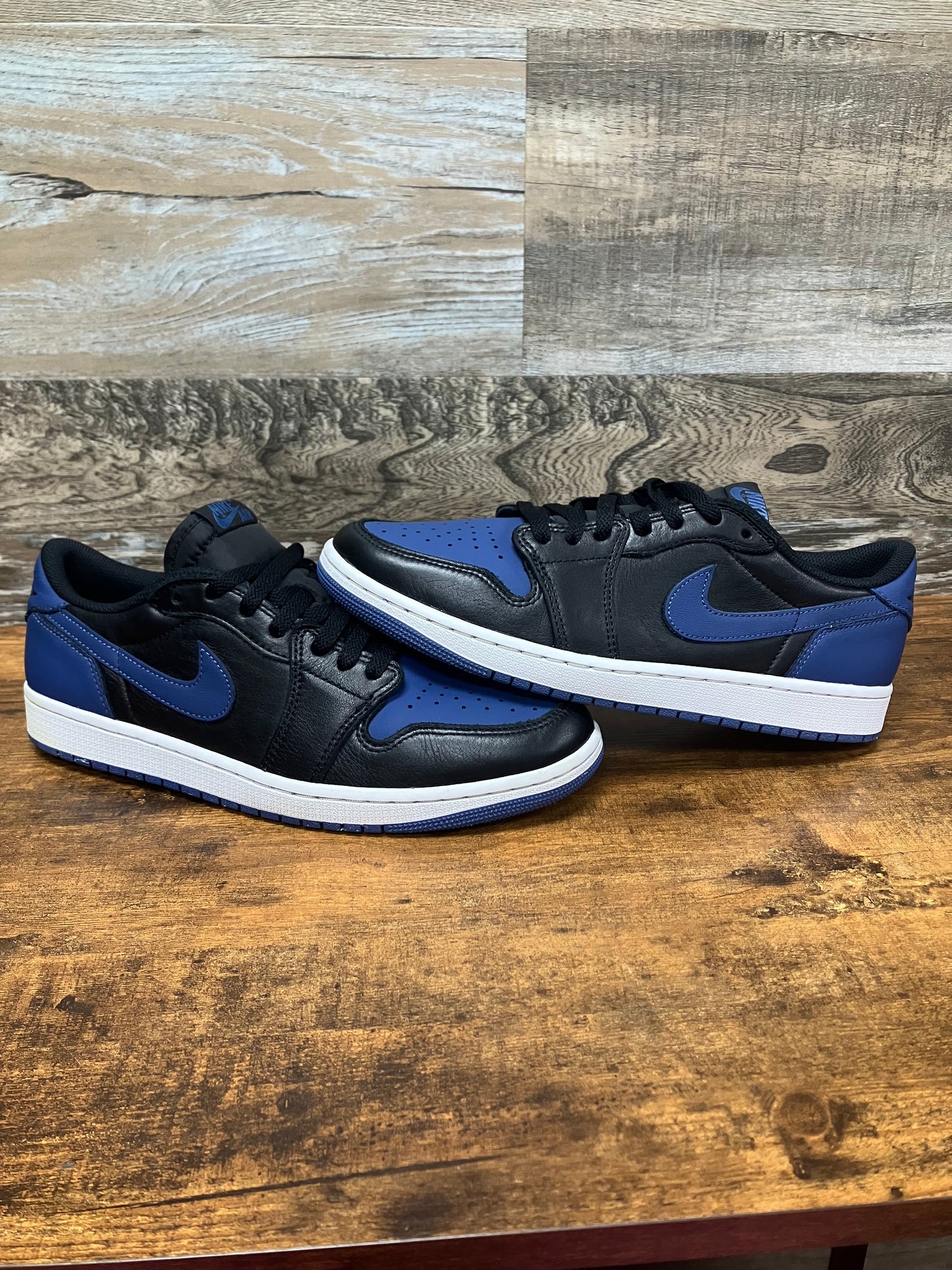 10 - Air Jordan 1 Low Mystic Navy