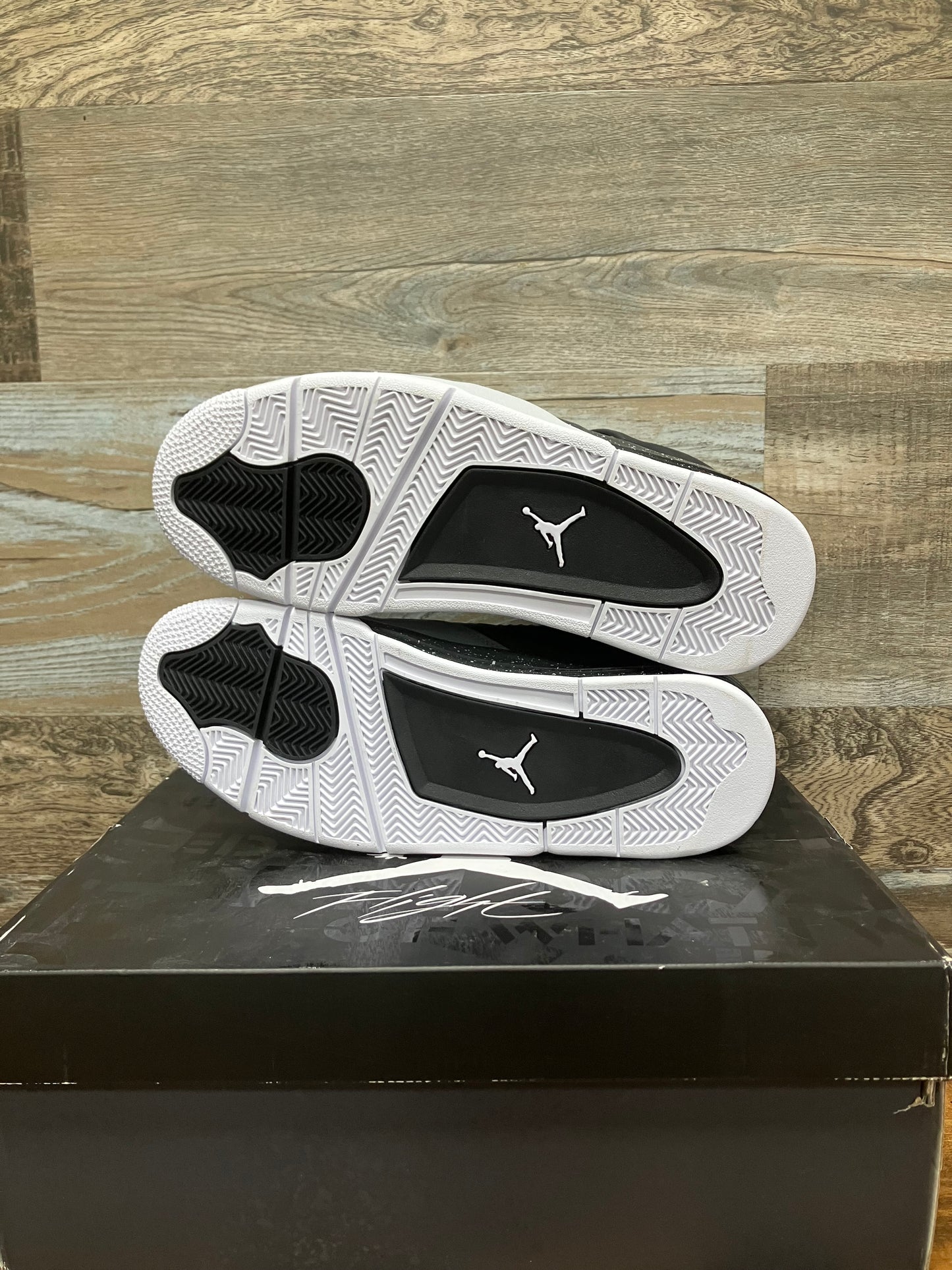 Size 11 - Air Jordan 4 Retro 2024 Fear