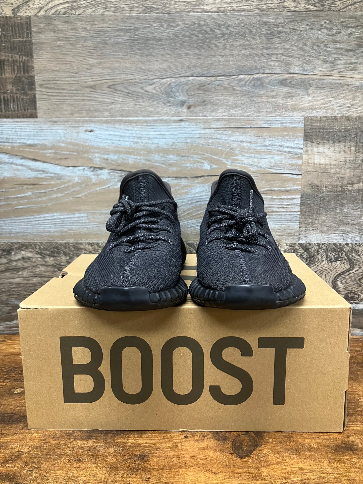 Yeezy 350 Black Static 9.5