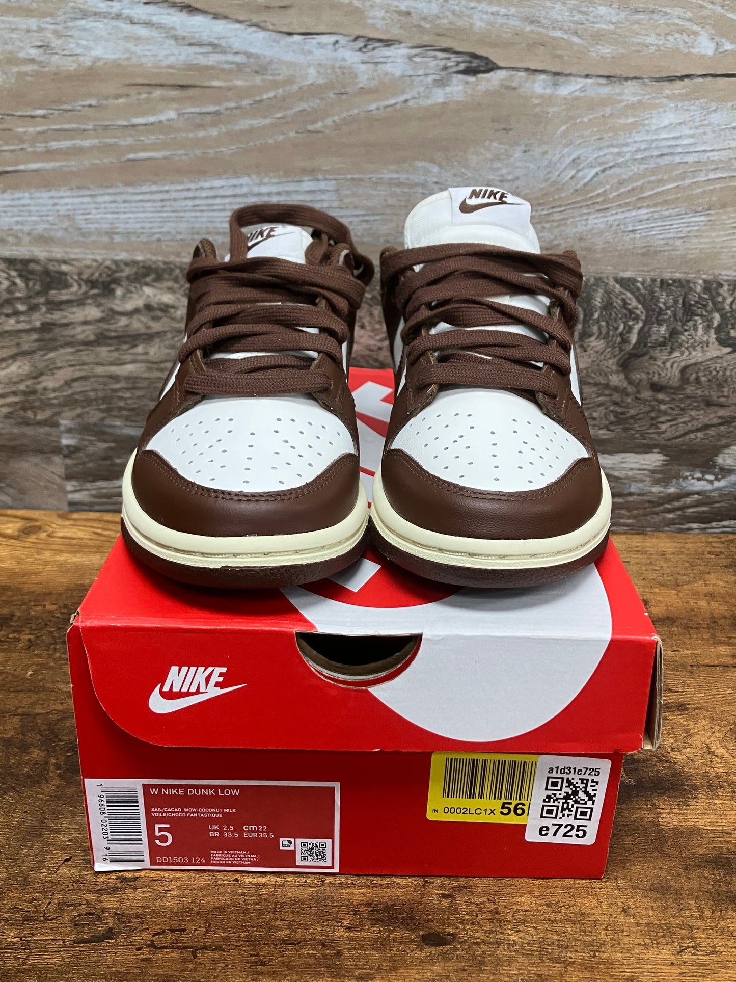 Nike dunk Low Cacao Size 5