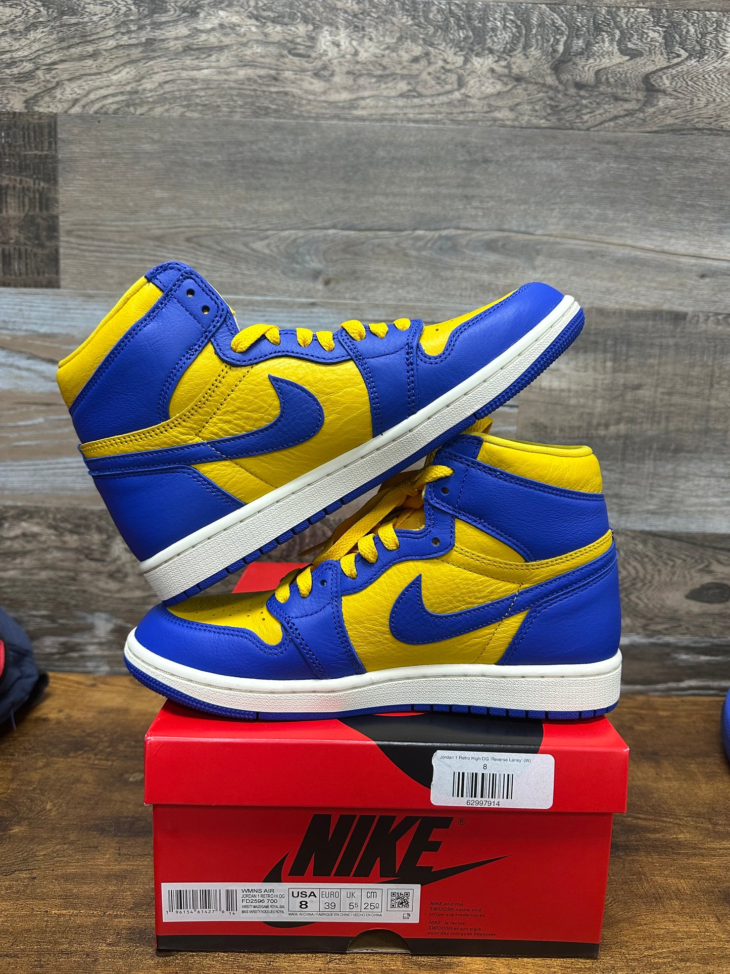 Jordan 1 Laney Size 8W/6.5M