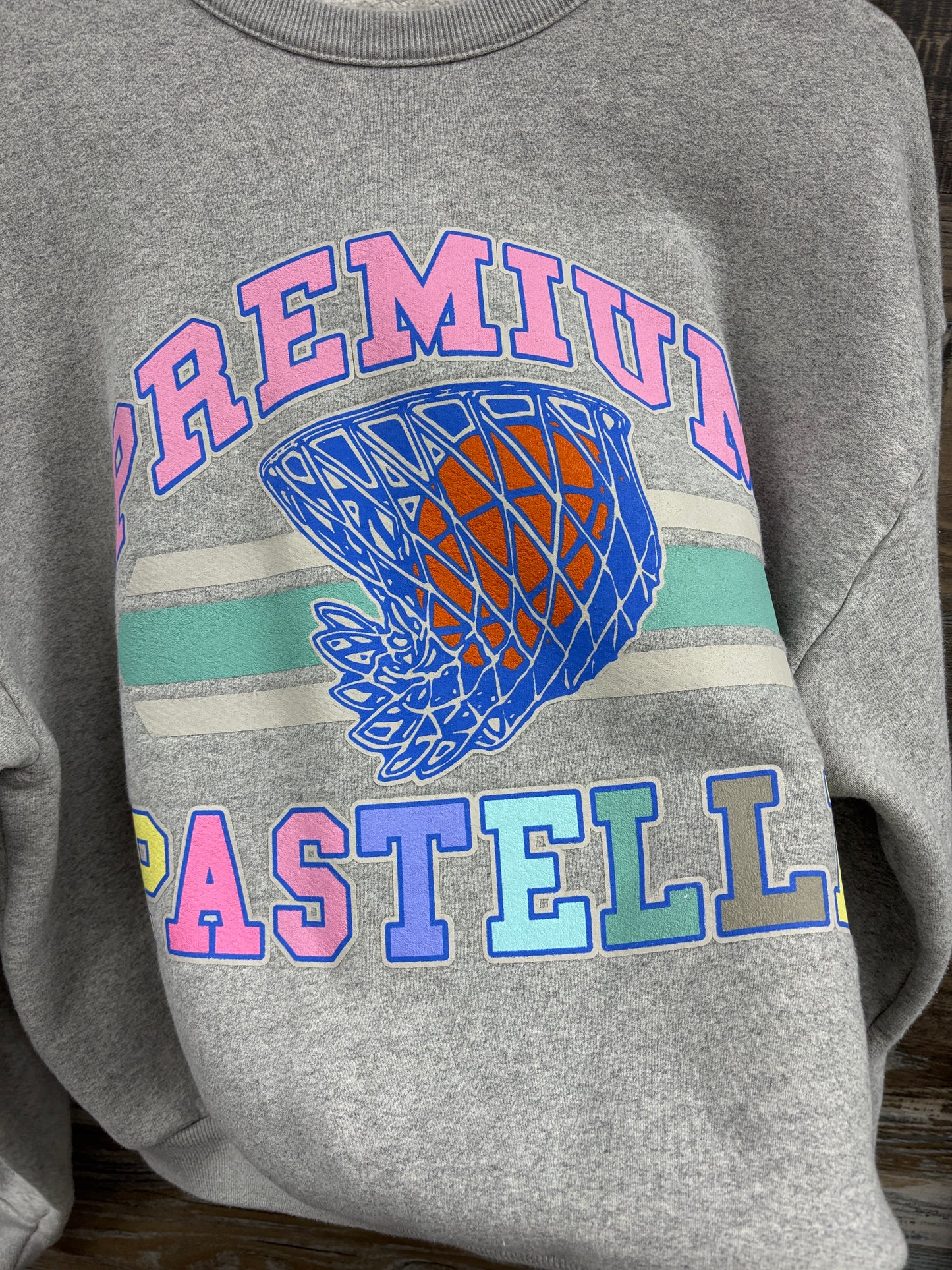 Premium pastelle Complexcon exclusive crewneck