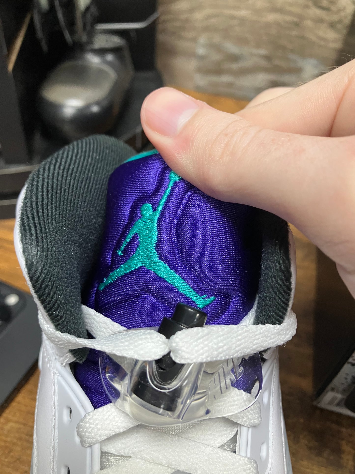 Jordan 5 Grape Size 9.5