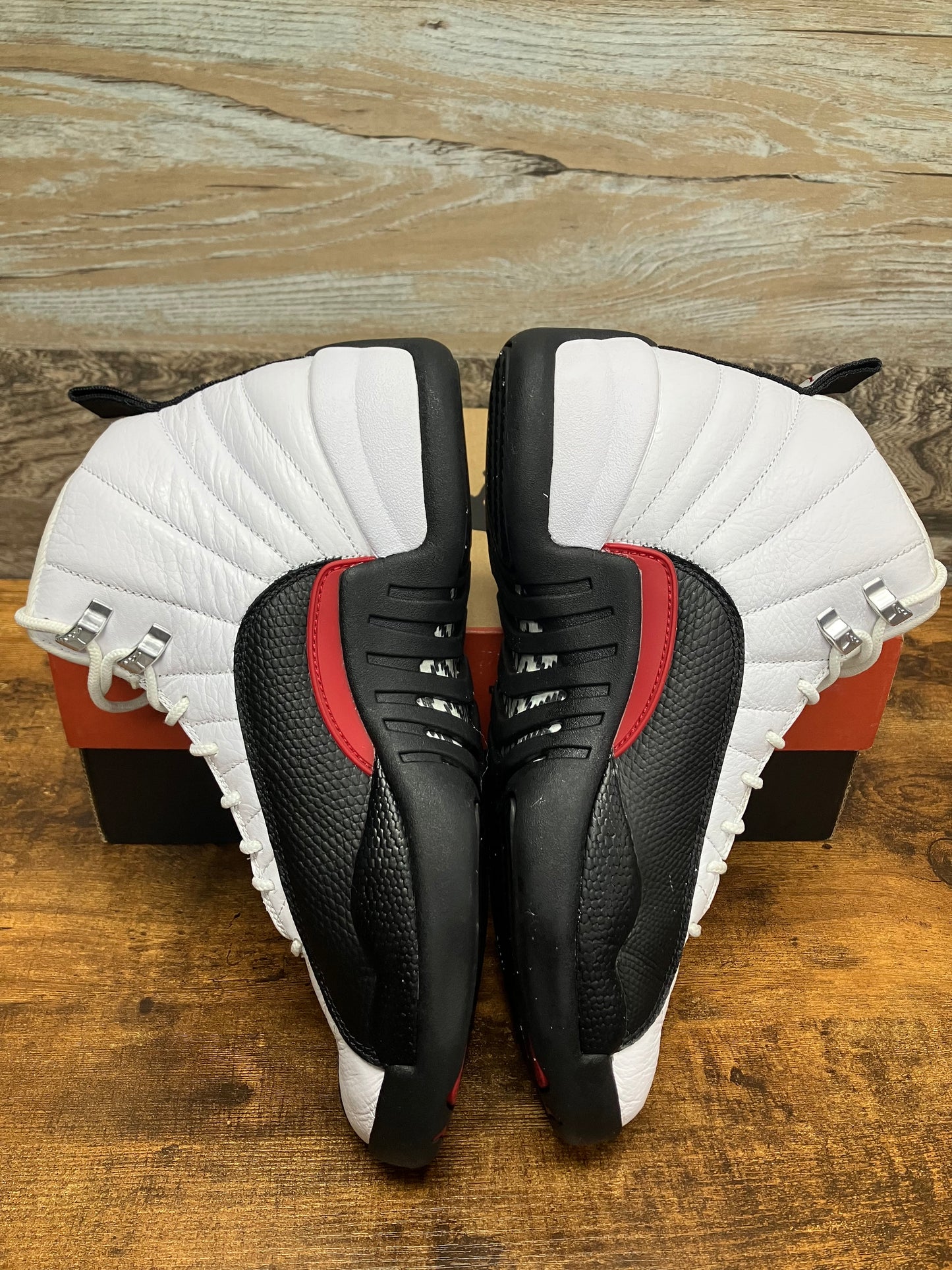 Jordan 12 Taxi flip Size 9