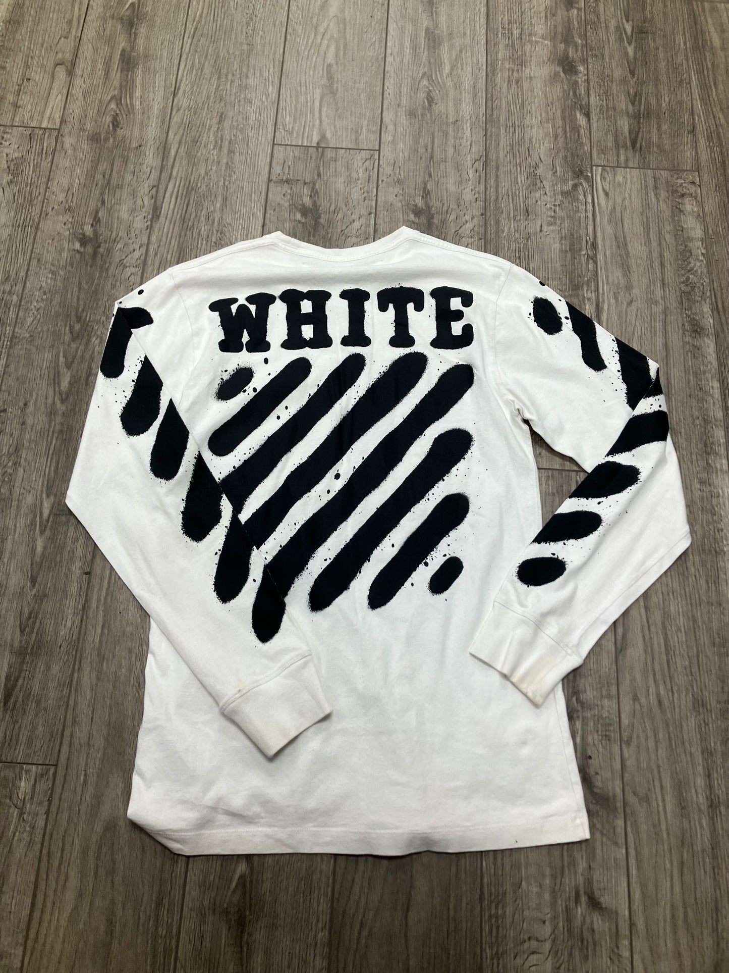 Off White Scotch Long Sleeve Size Medium