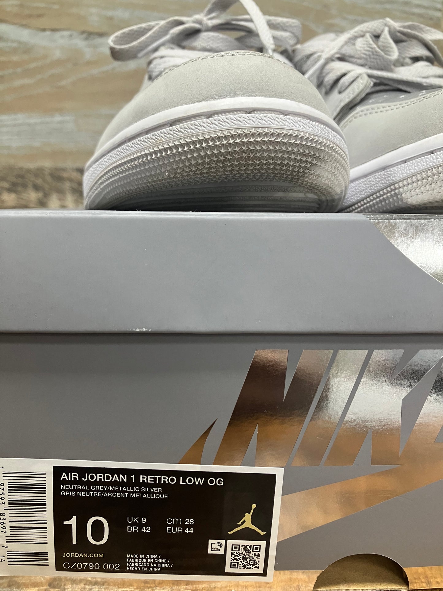 Air Jordan 1 Retro Low OG “Silver” 10