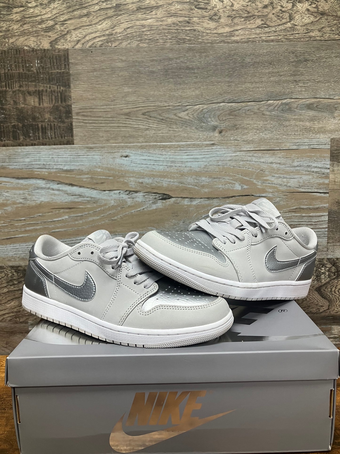 Air Jordan 1 Retro Low OG “Silver” 10