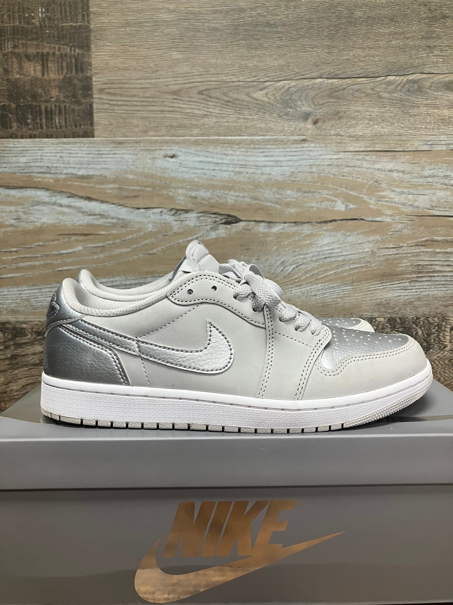 Air Jordan 1 Retro Low OG “Silver” 10