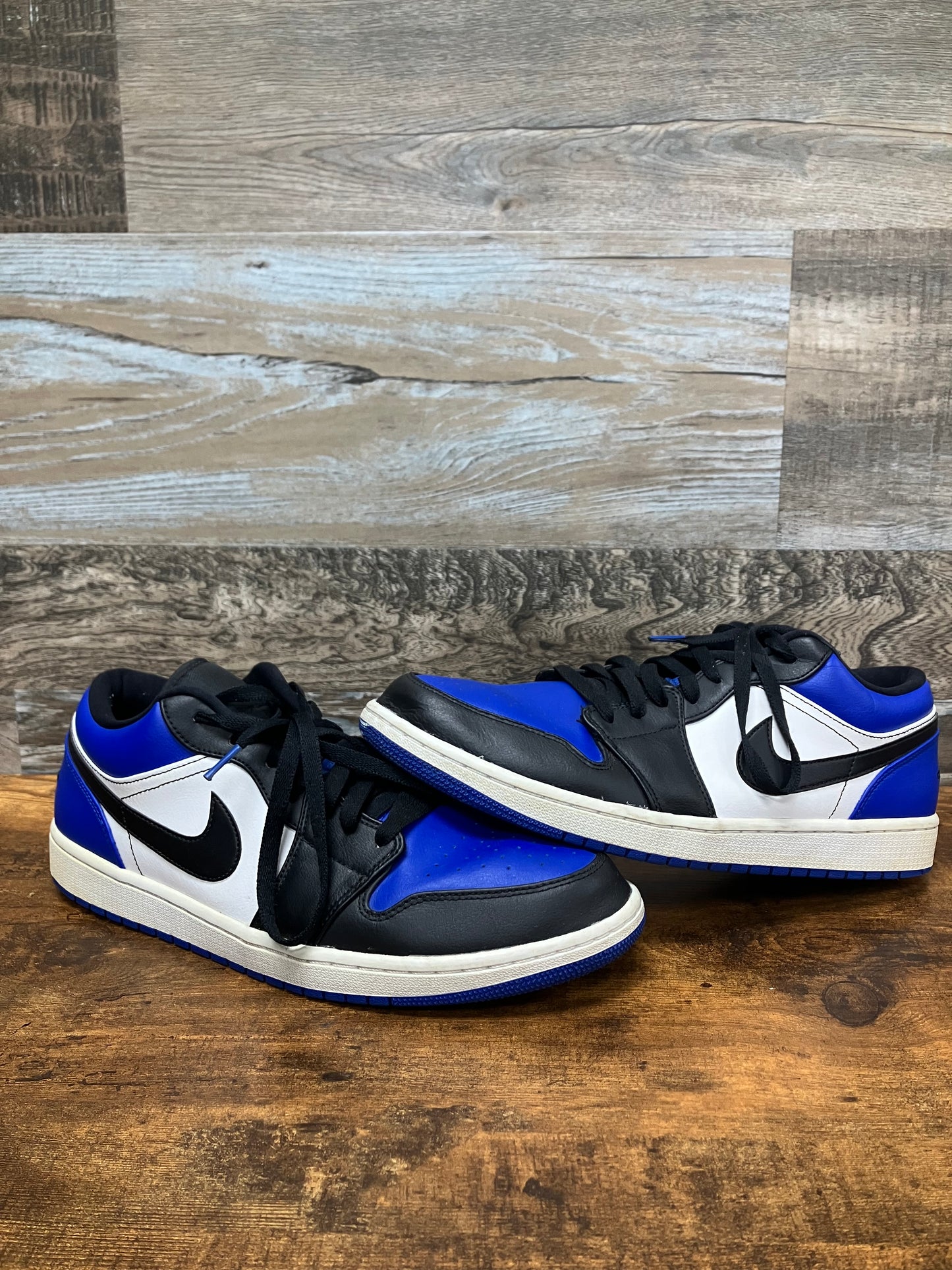 Air Jordan 1 Low Royal Toe