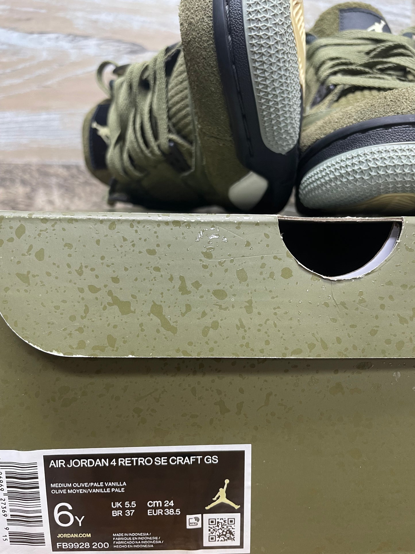 Air Jordan 4 SE Retro “Craft Olive” 6Y