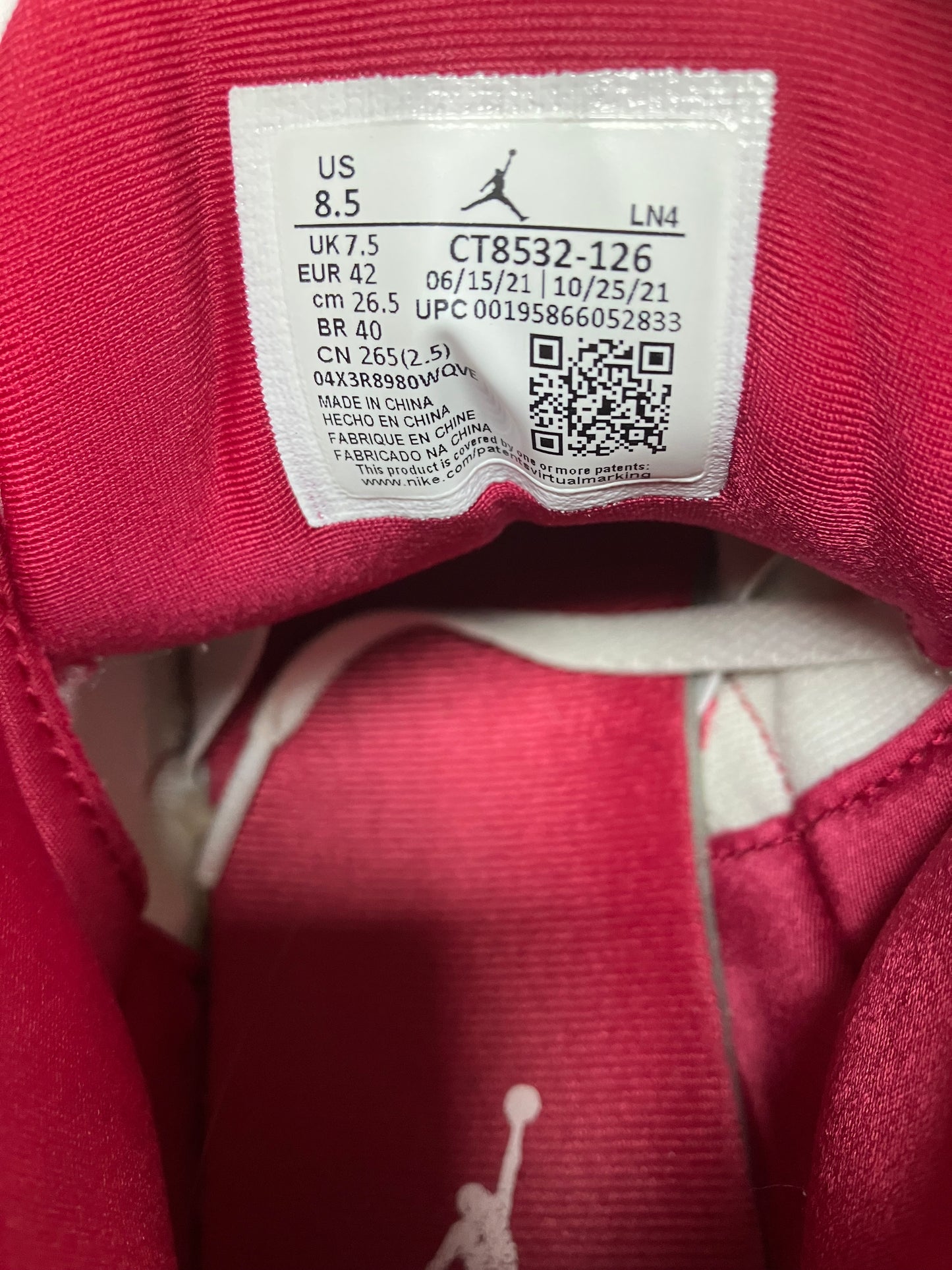 Air Jordan 3 Cardinal Red 8.5