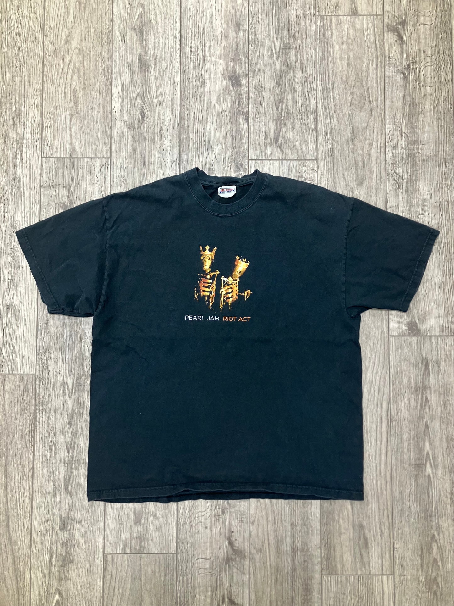 Pearl Jam Riot Tee Size XL