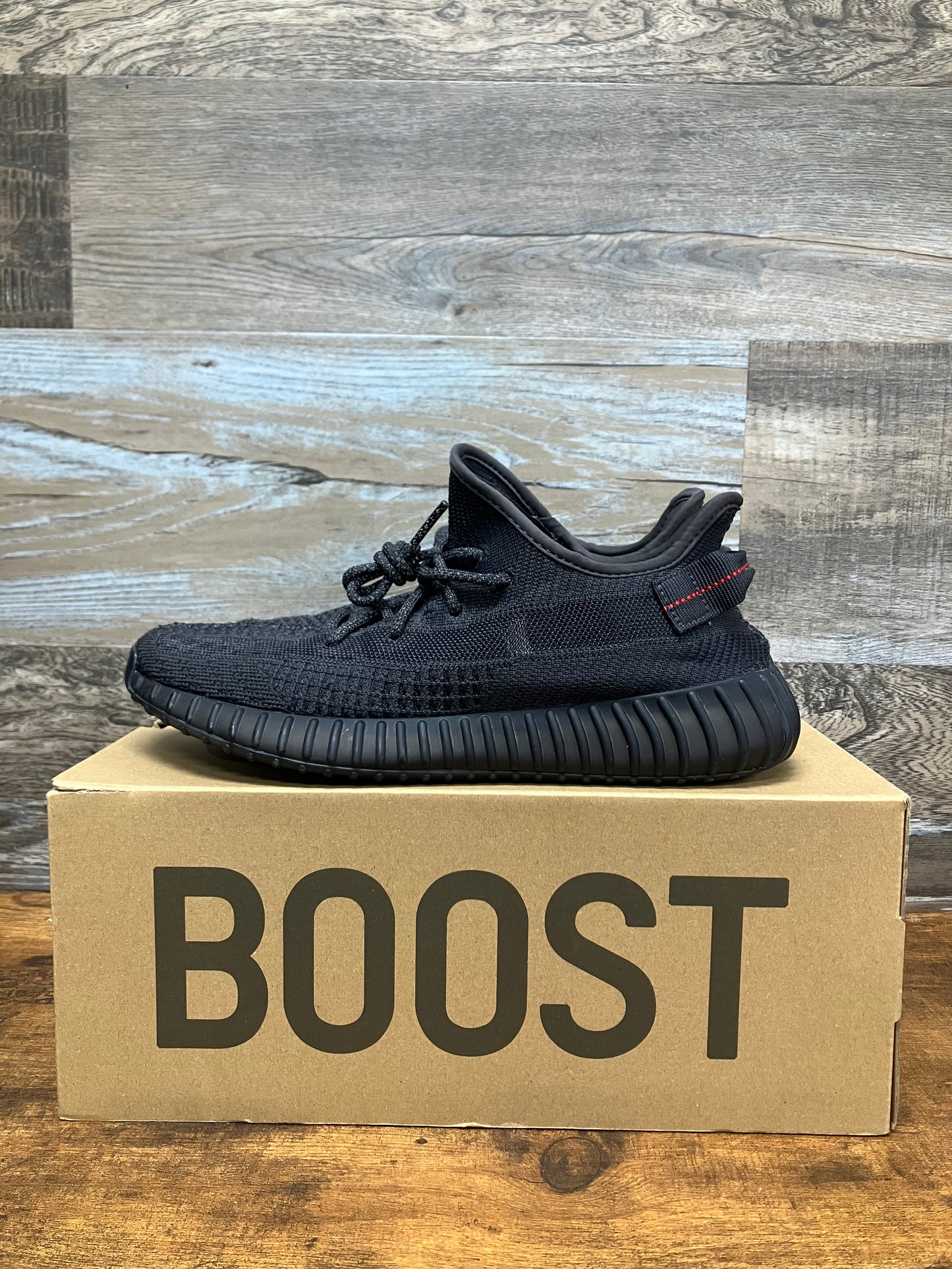 Yeezy 350 Black Static 9.5