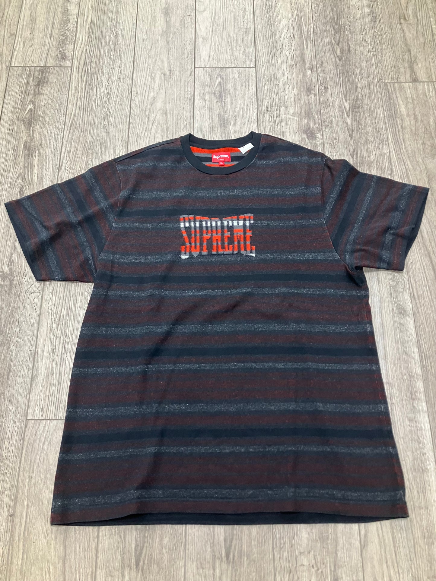 Supreme Inverted Stripe Size XL