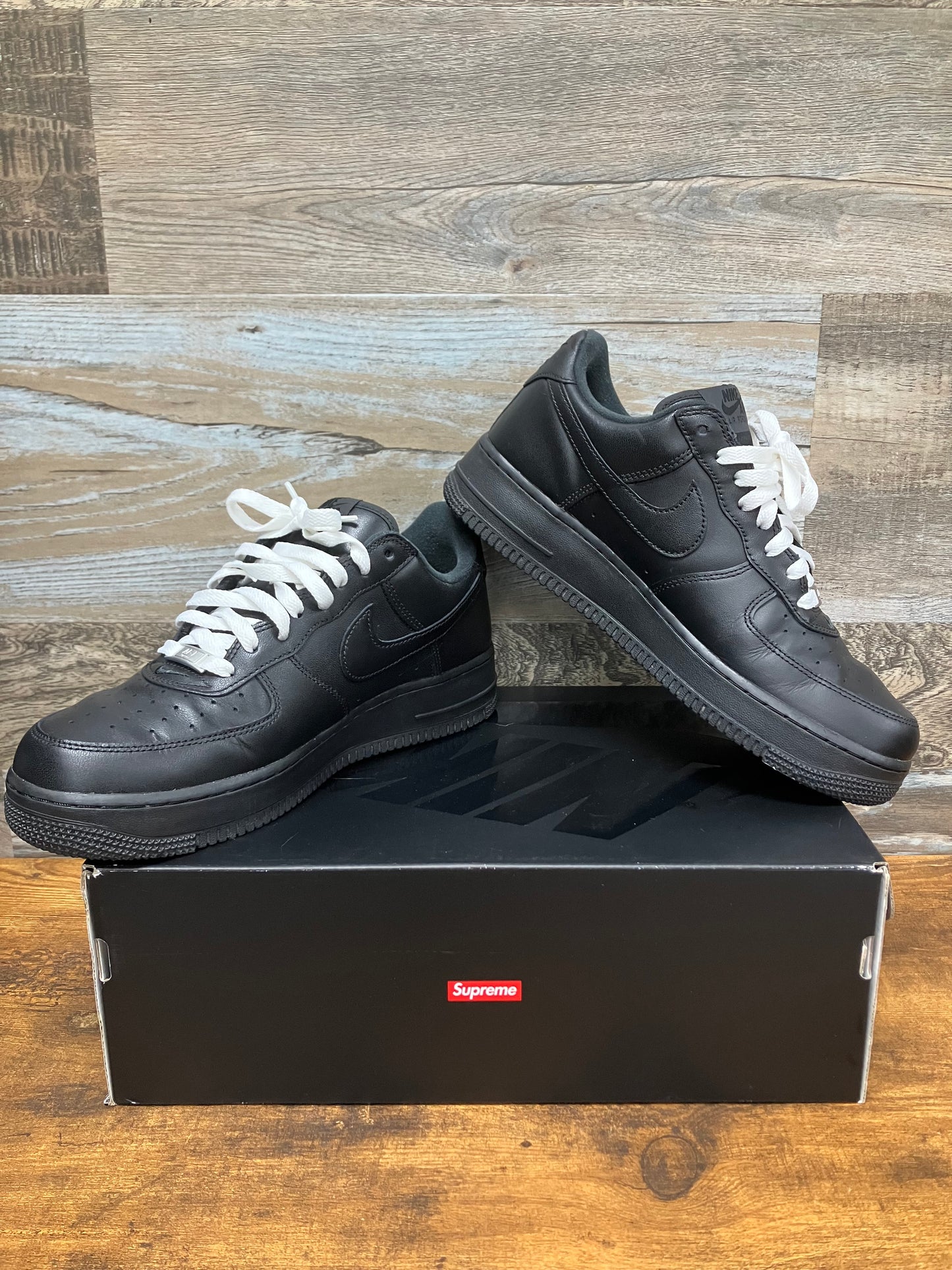 Air Force Supreme Black Size 9
