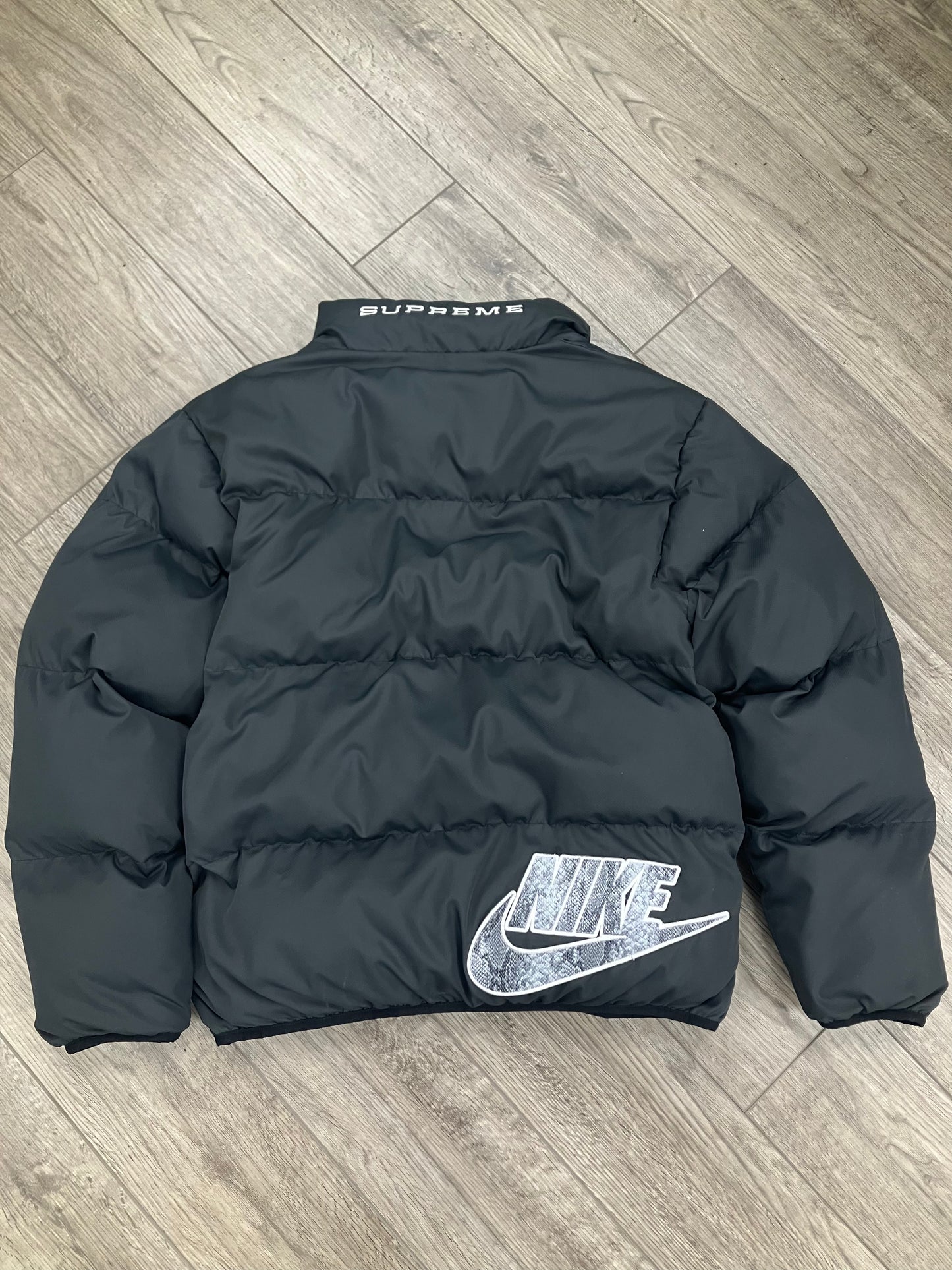 M-Nike Supreme reversible Puffer Jacket
