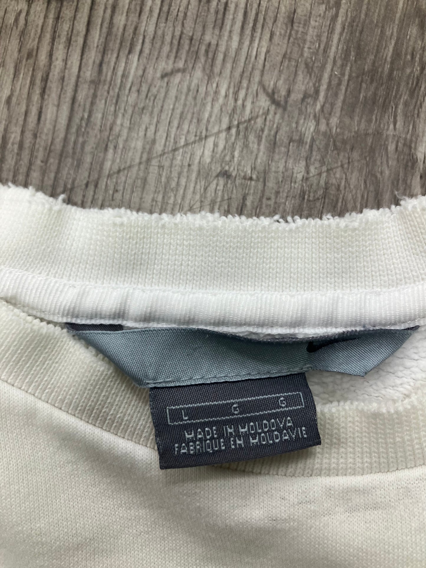 Y2K Nike White Sweatshirt Size L