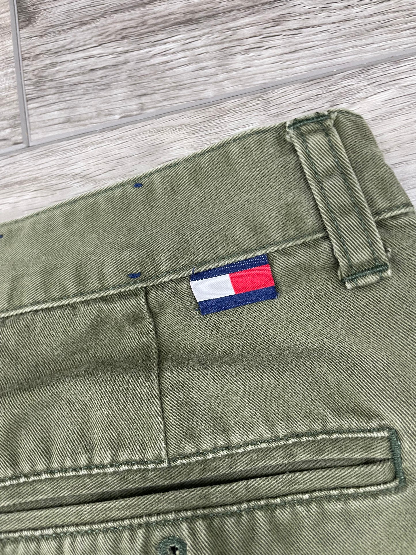 Vintage Tommy Hilfiger Olive Green Shorts Size 32