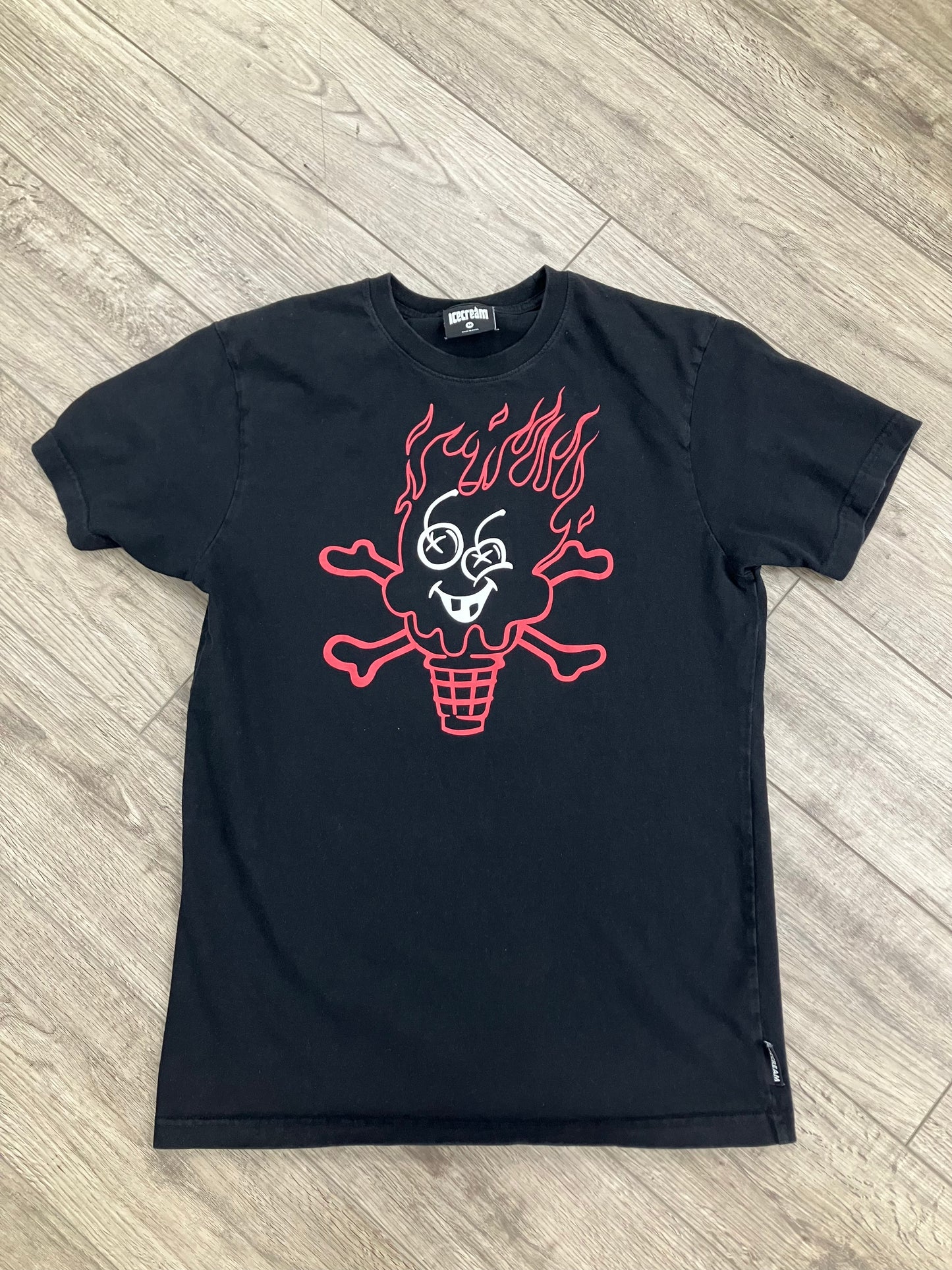 M-ice cream flaming logo tee