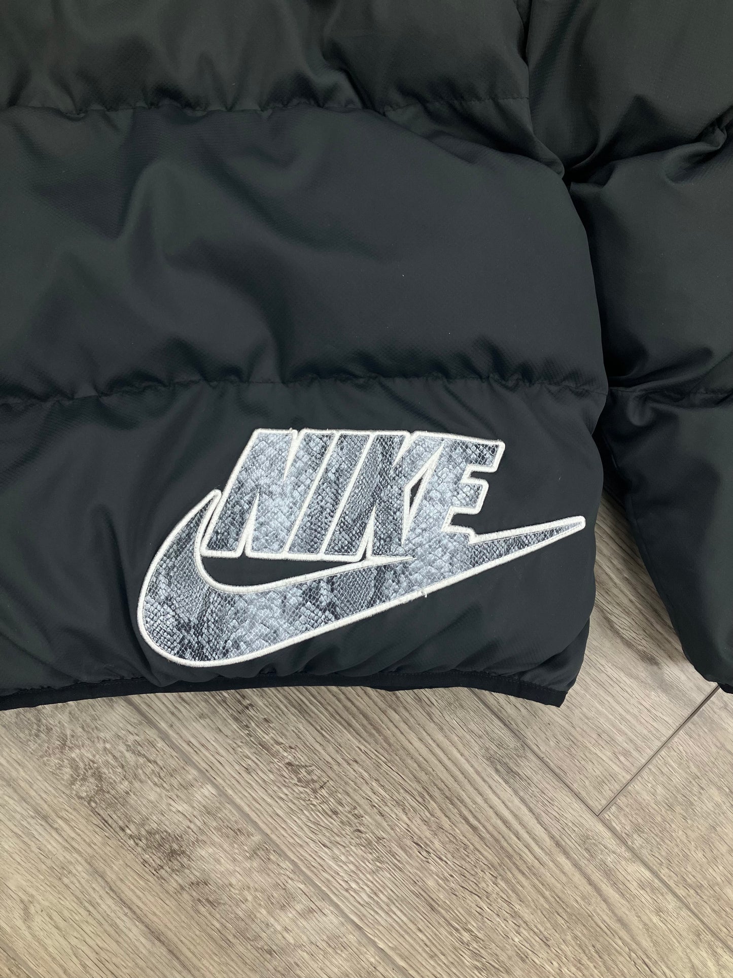 M-Nike Supreme reversible Puffer Jacket