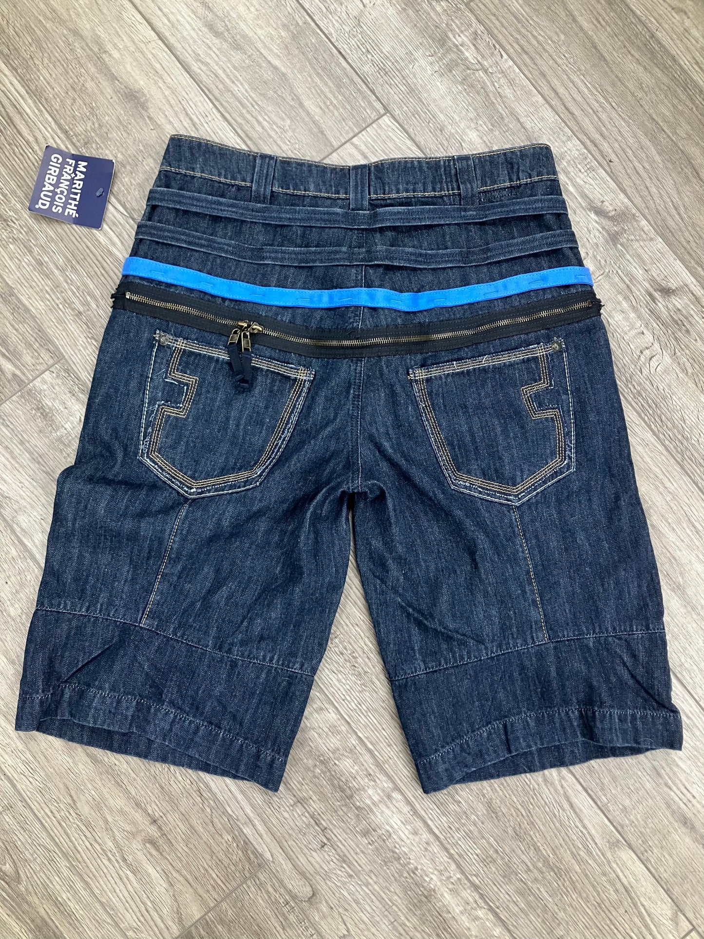 34-Marithe Francois Girbaud shorts
