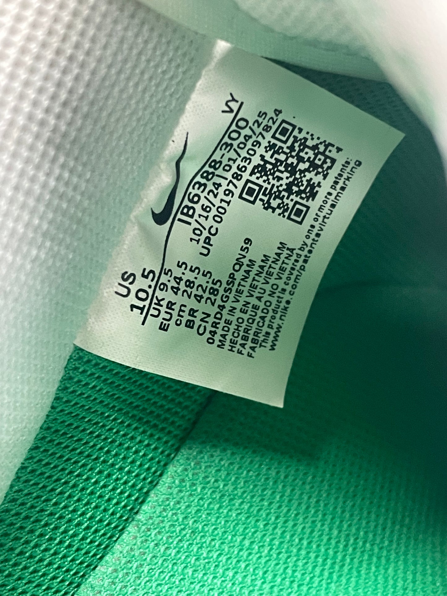 10.5-Nike Air Force 1 ‘07 Stadium Green