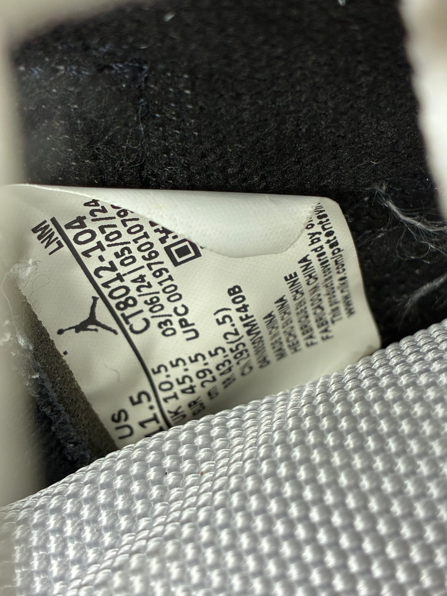 11.5 - Air Jordan 11 Legend Blue