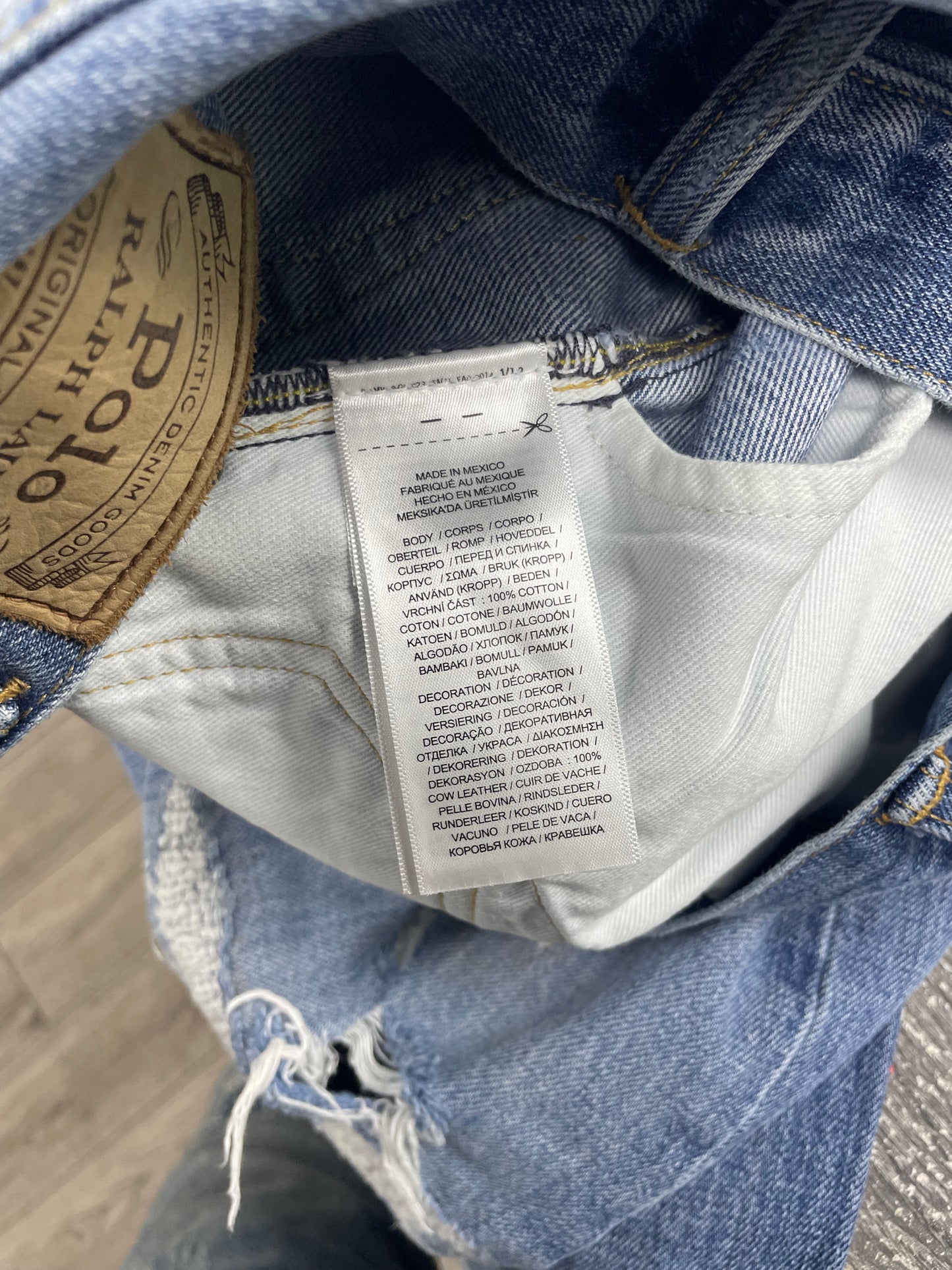 32-Polo Ralph Lauren Vintage Classic Fit Distressed Jeans